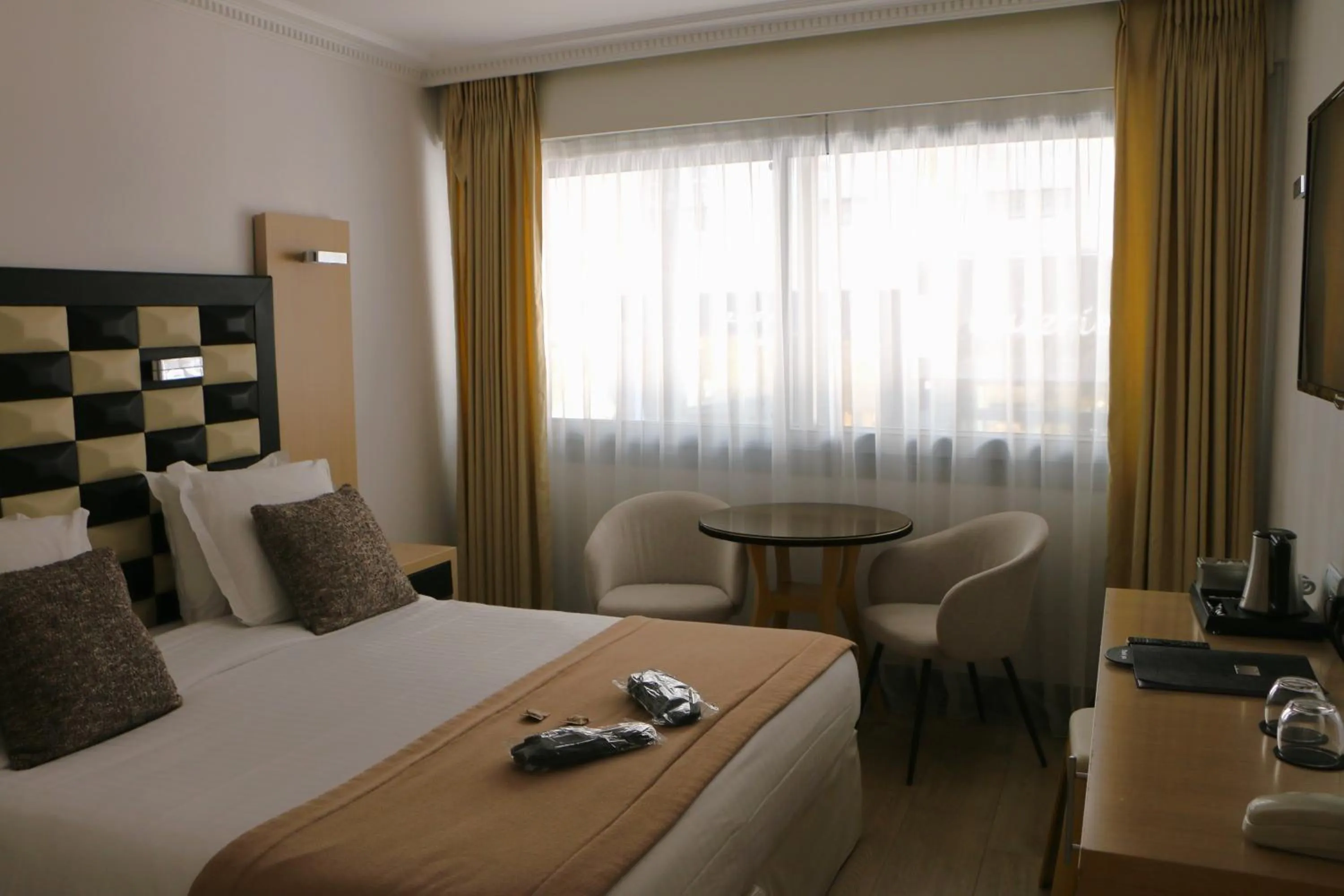 Bed in Hôtel Victoria