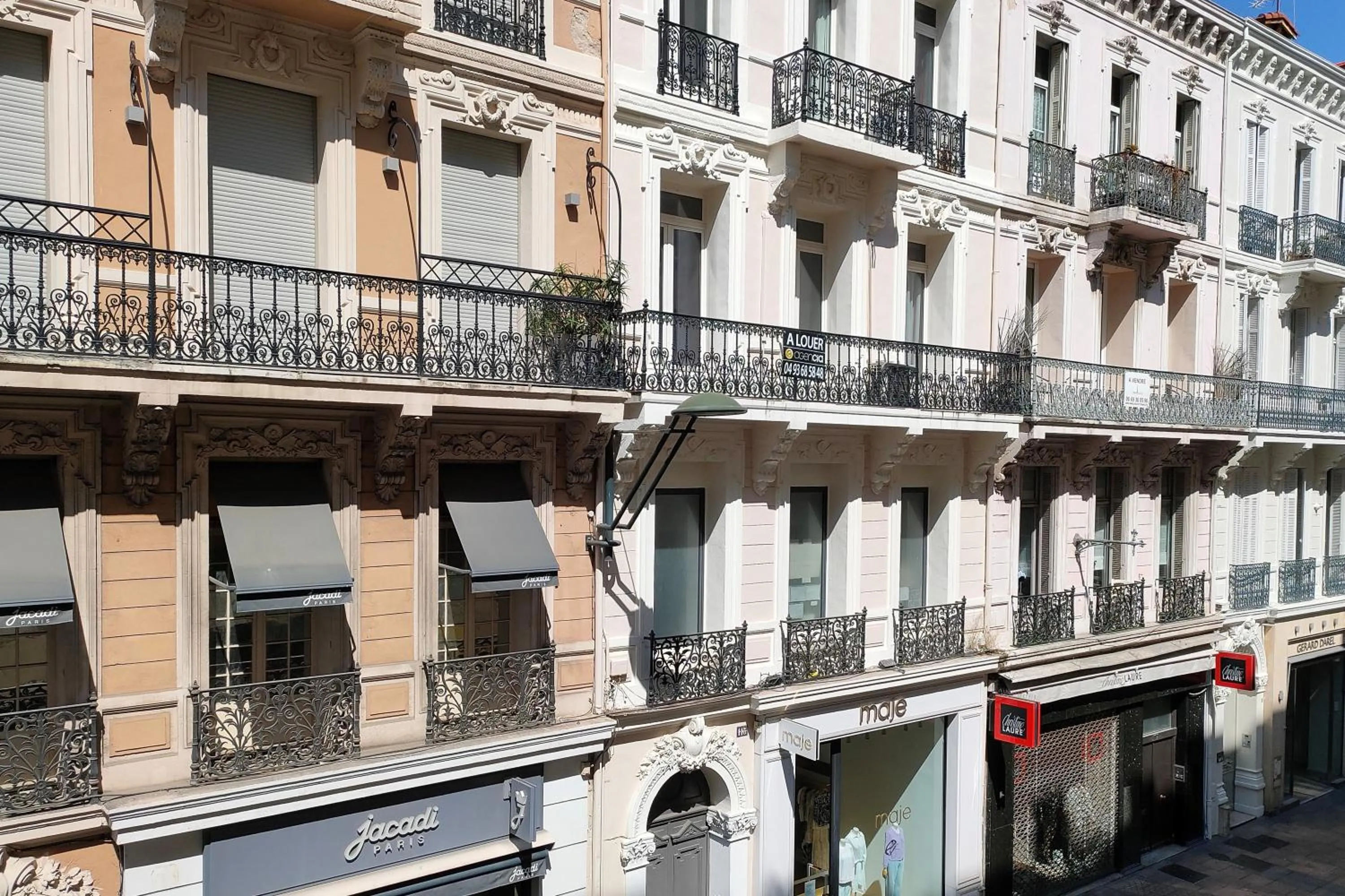 City view in Hôtel Victoria