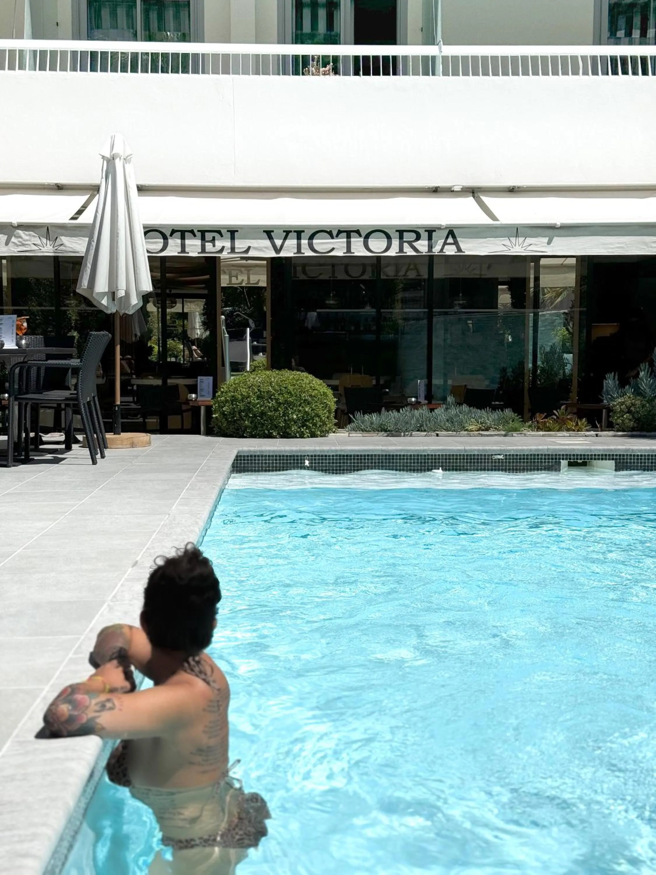 Pool view in Hôtel Victoria