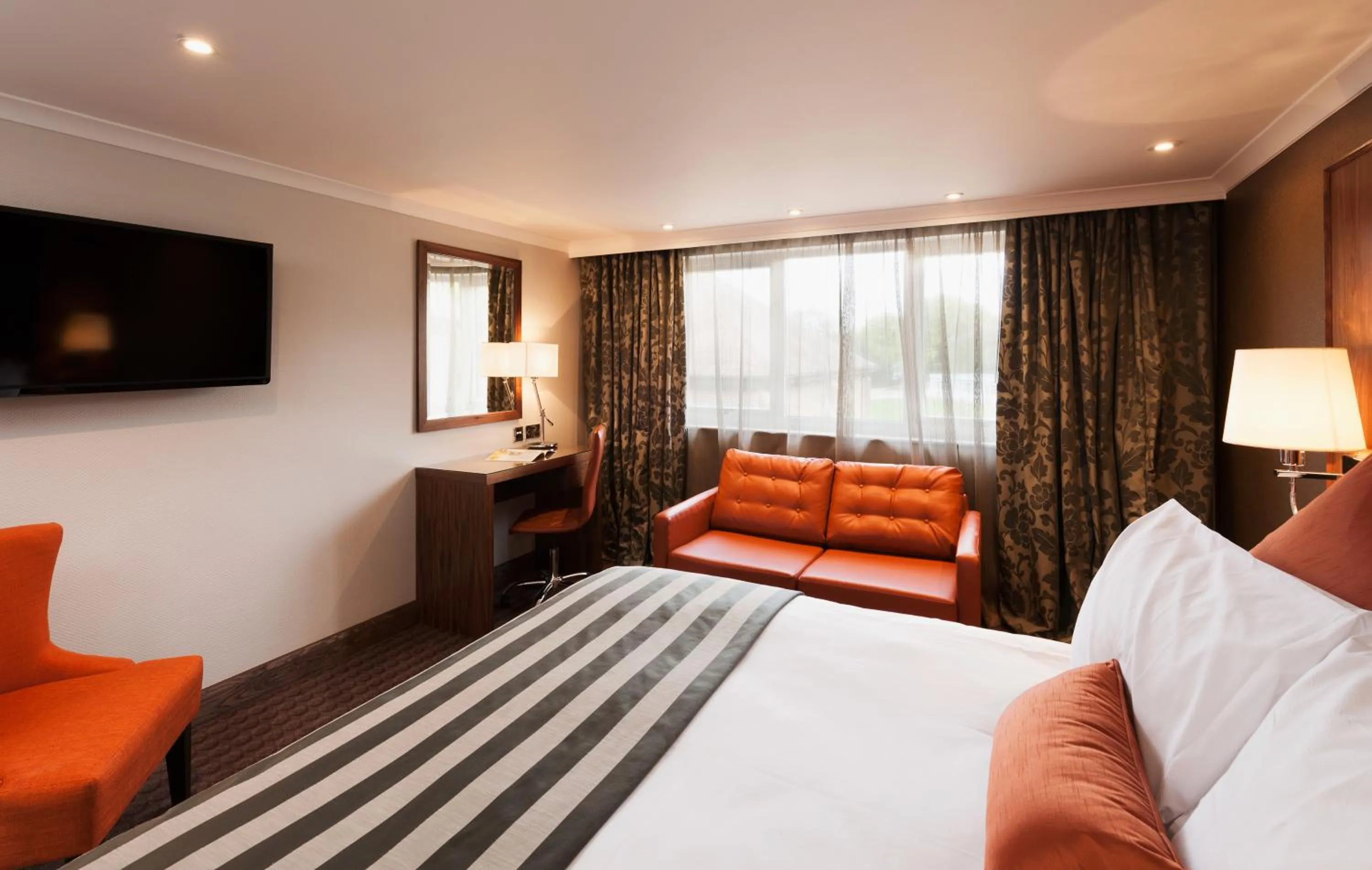 Day, Bed in Frensham Pond Country House Hotel & Spa