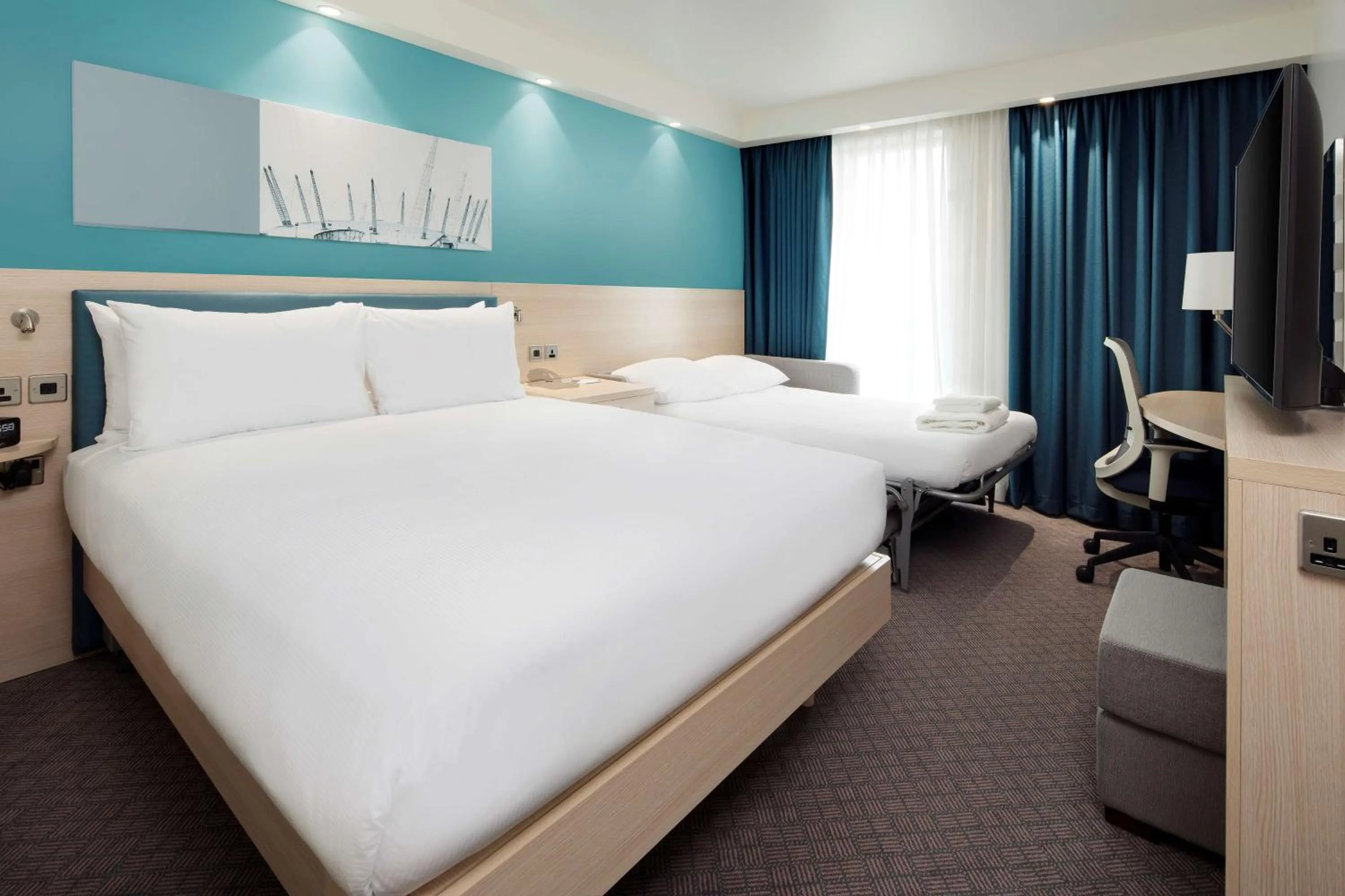 Bed in Hampton By Hilton London Docklands