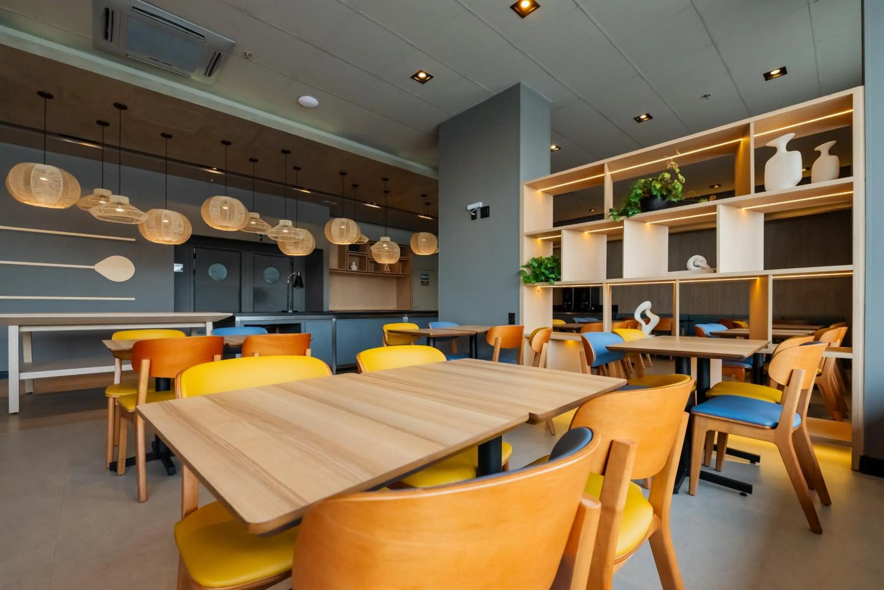 Restaurant/places to eat in ibis Navegantes Itajai