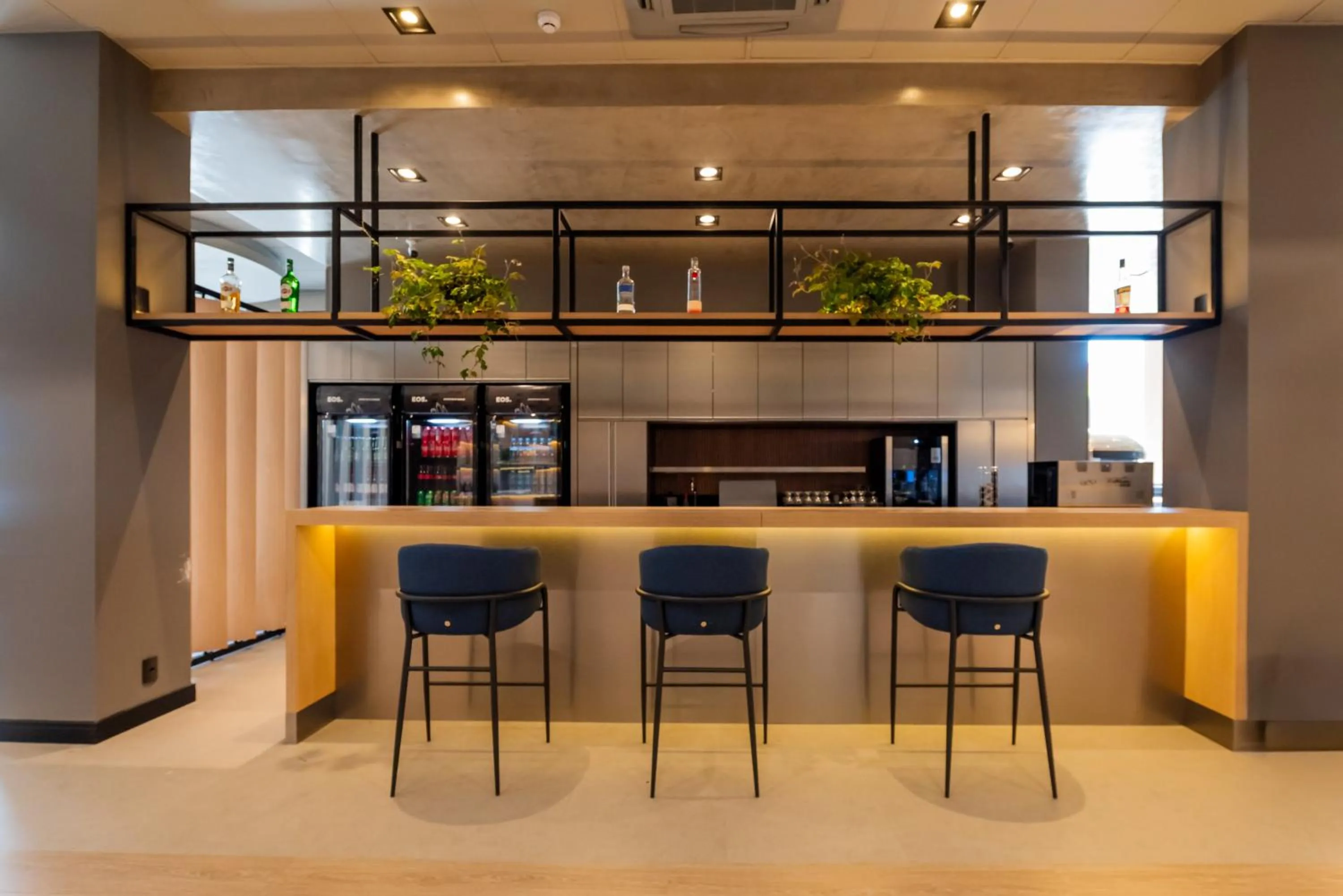 Coffee/tea facilities in ibis Navegantes Itajai