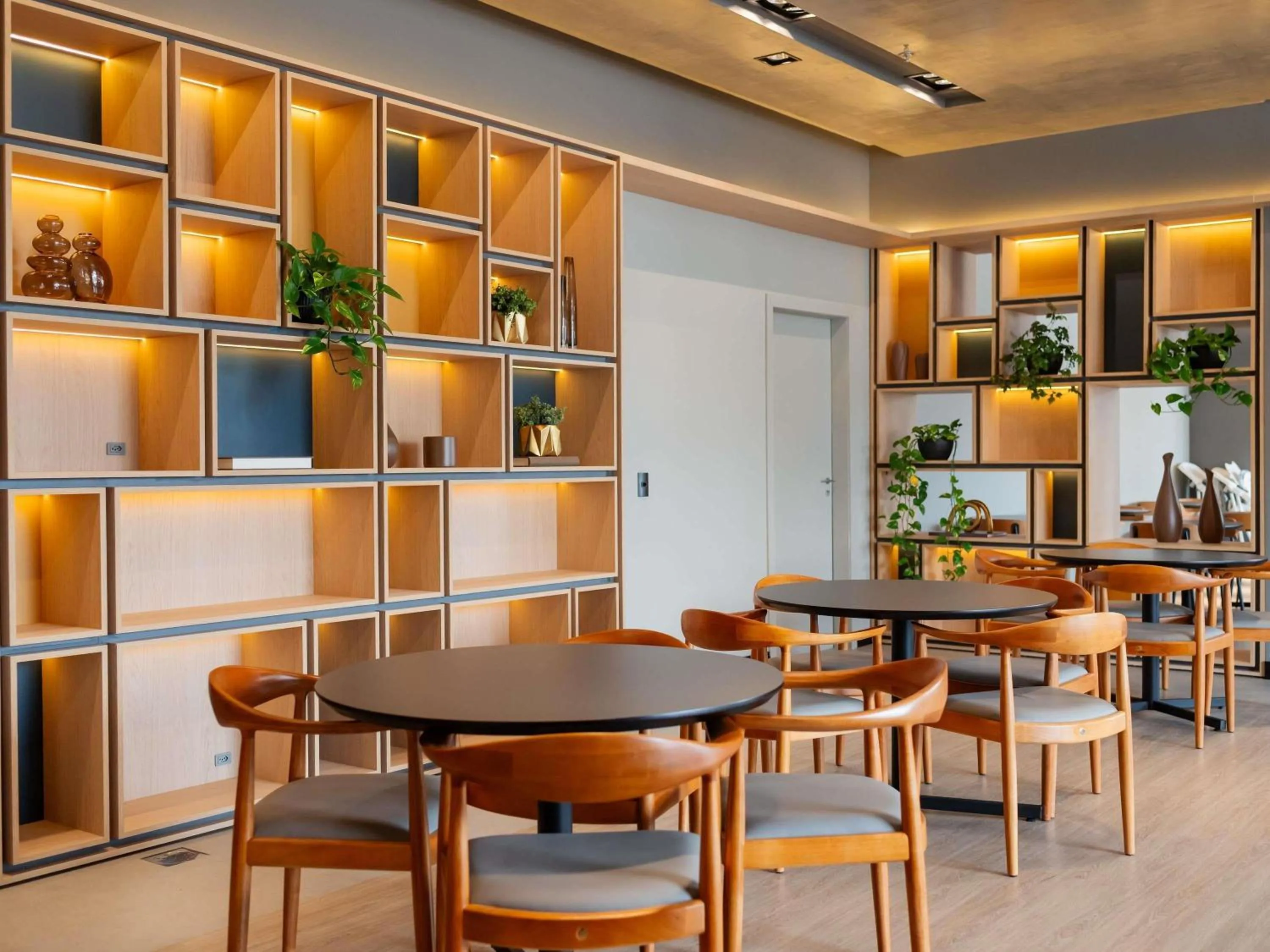 Lounge or bar in ibis Navegantes Itajai