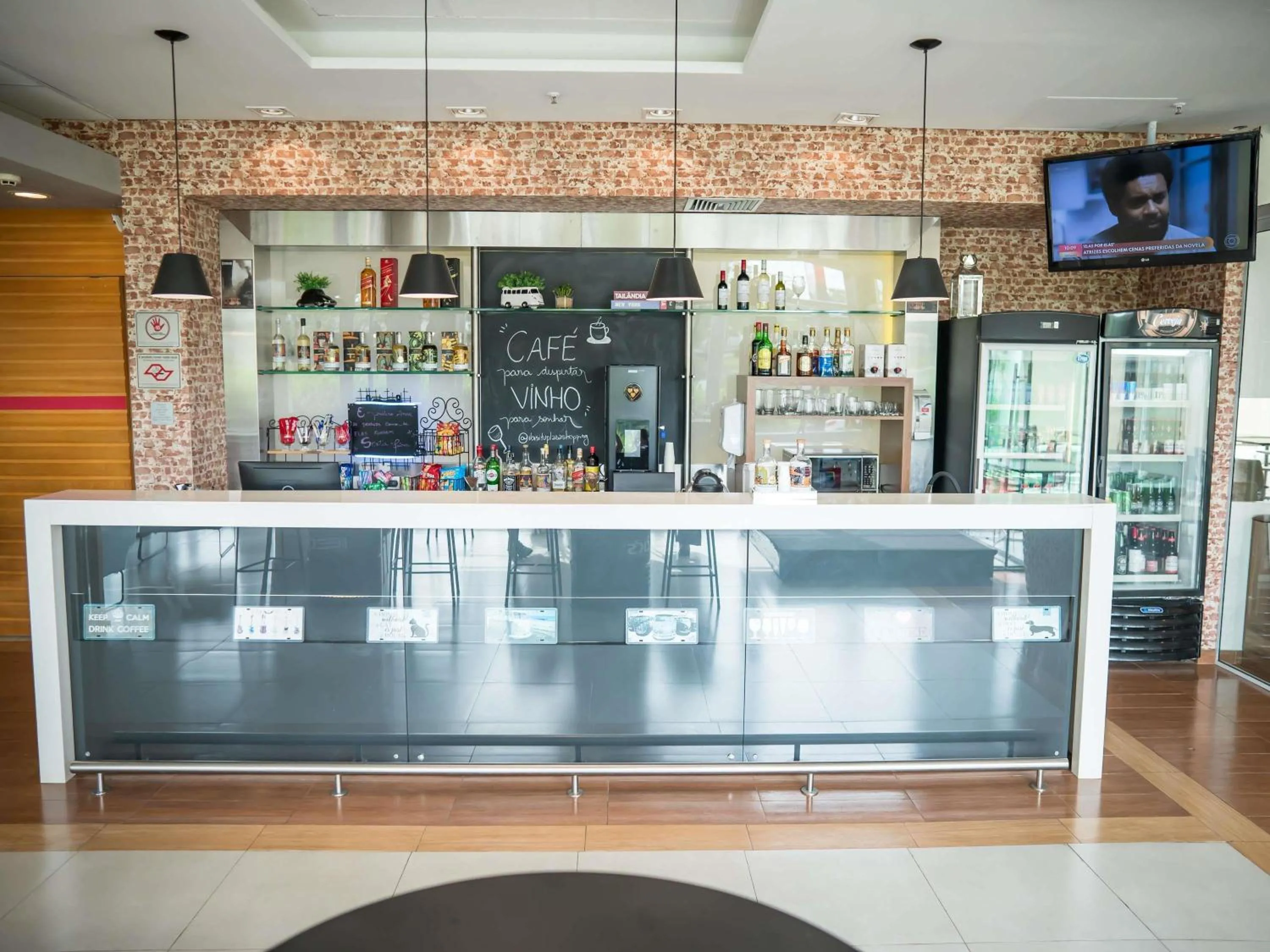 Lounge or bar in ibis Itu Plaza Shopping