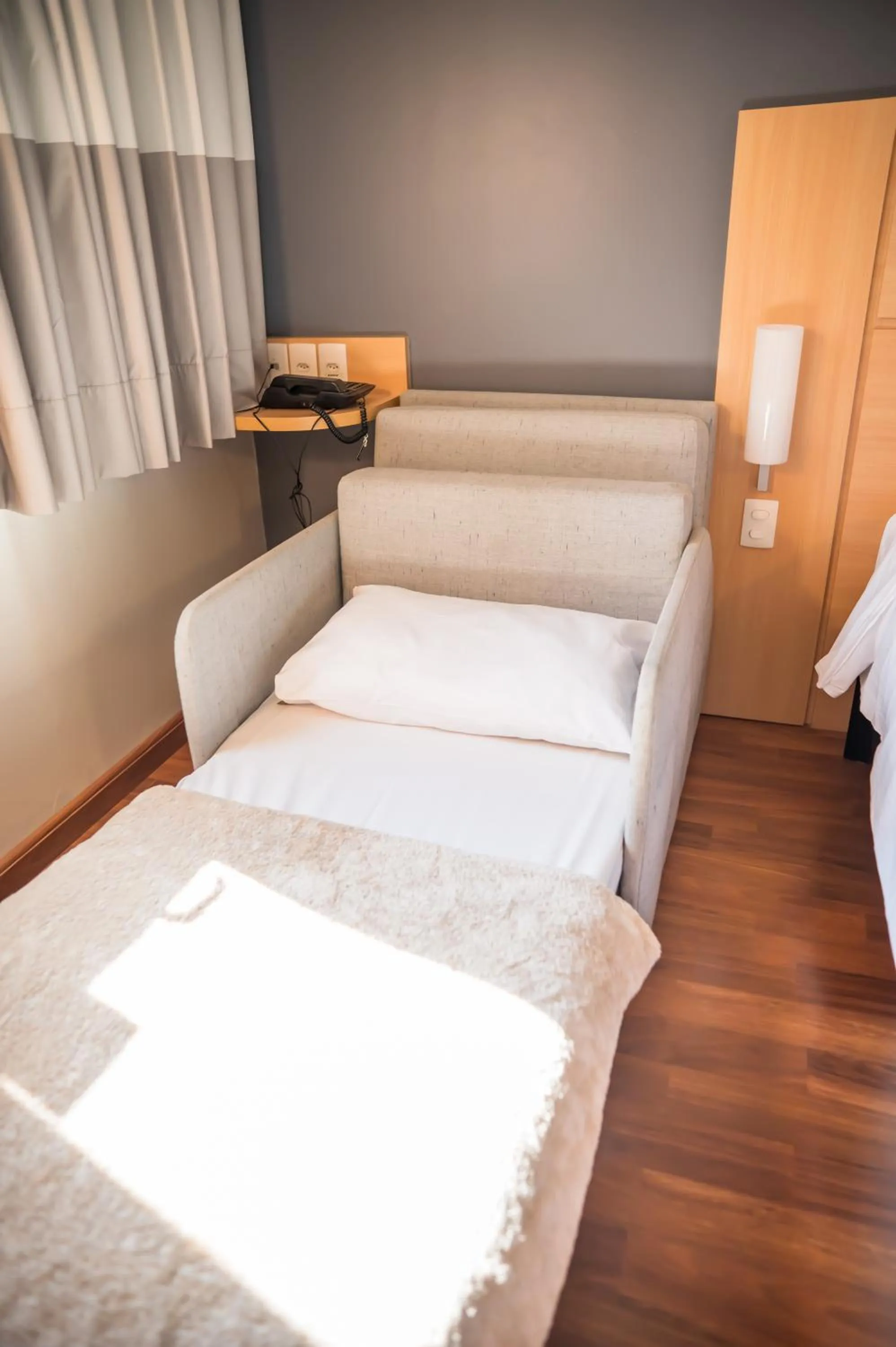 Property building, Bed in ibis Itu Plaza Shopping