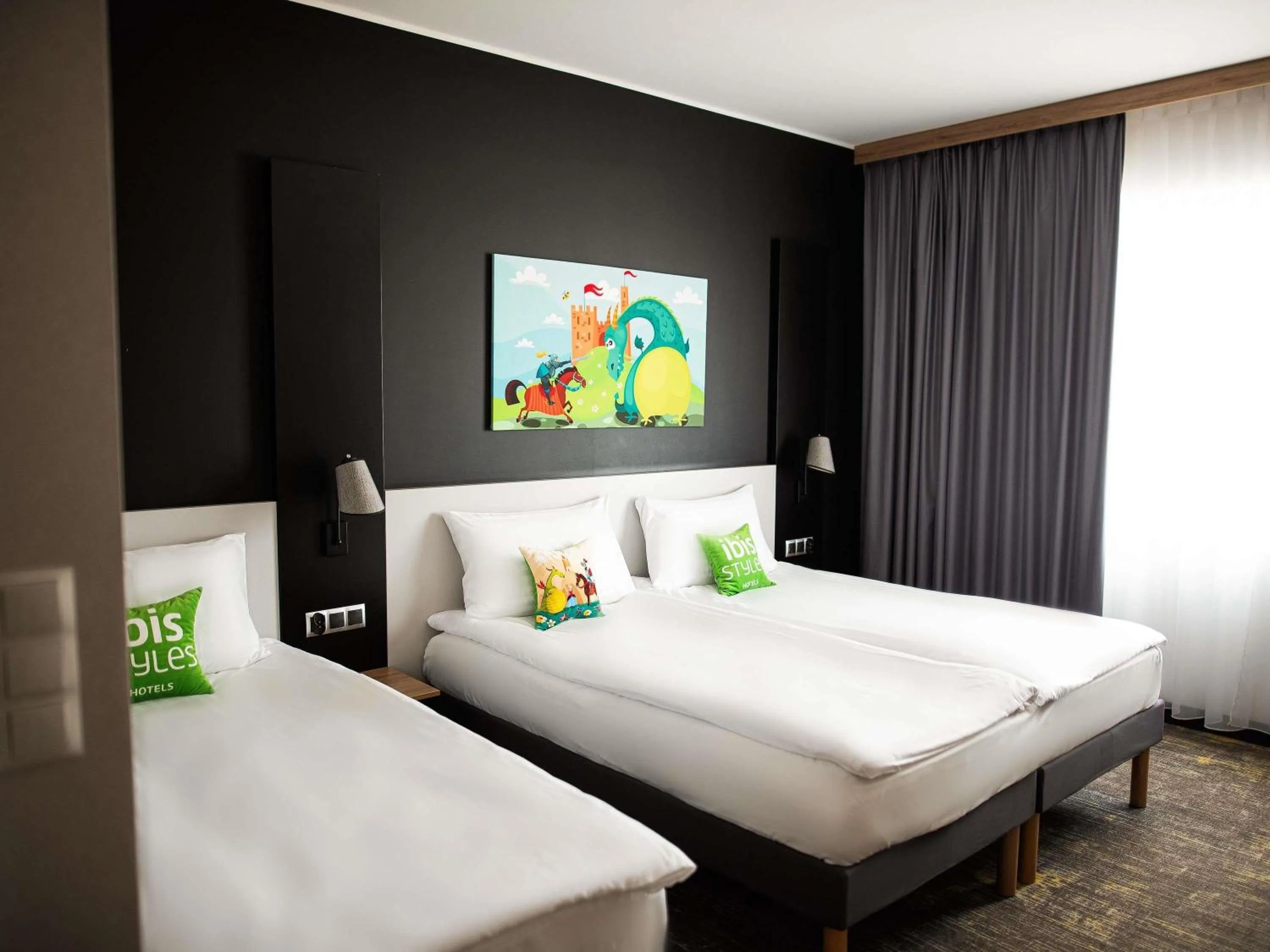 Bedroom, Bed in ibis styles Grudziadz