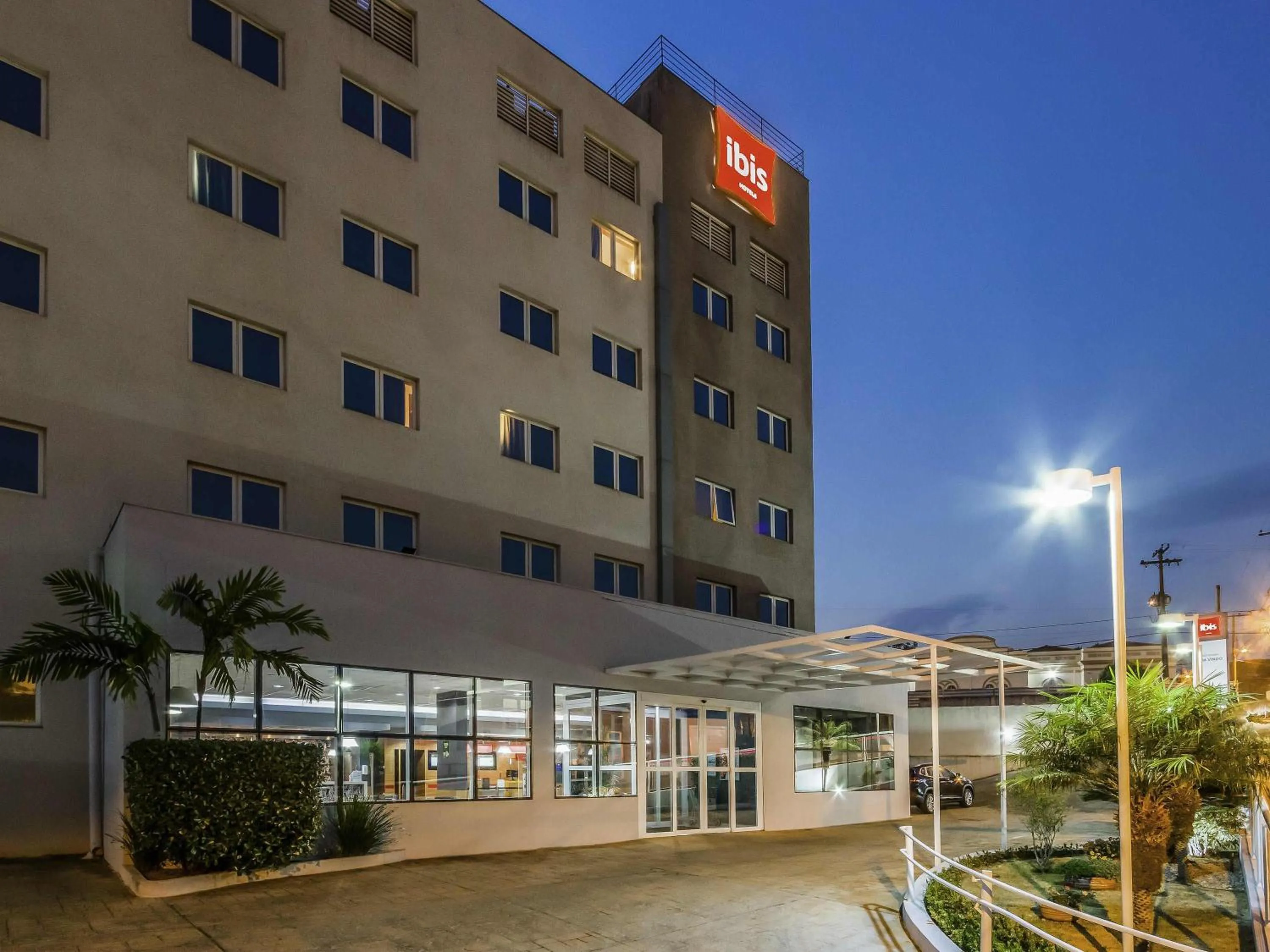 Property building in ibis Jaboticabal