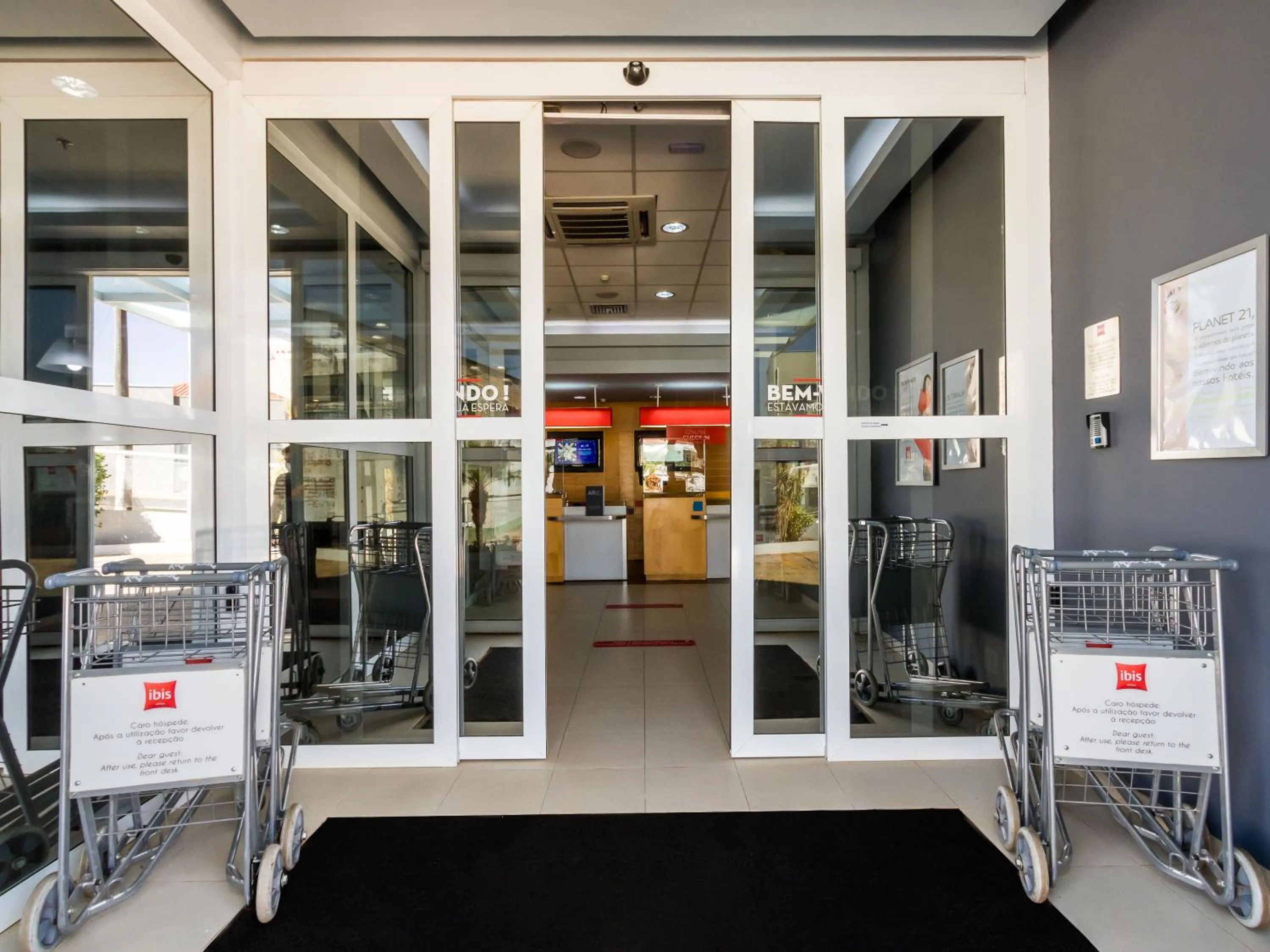 Facade/entrance in ibis Jaboticabal