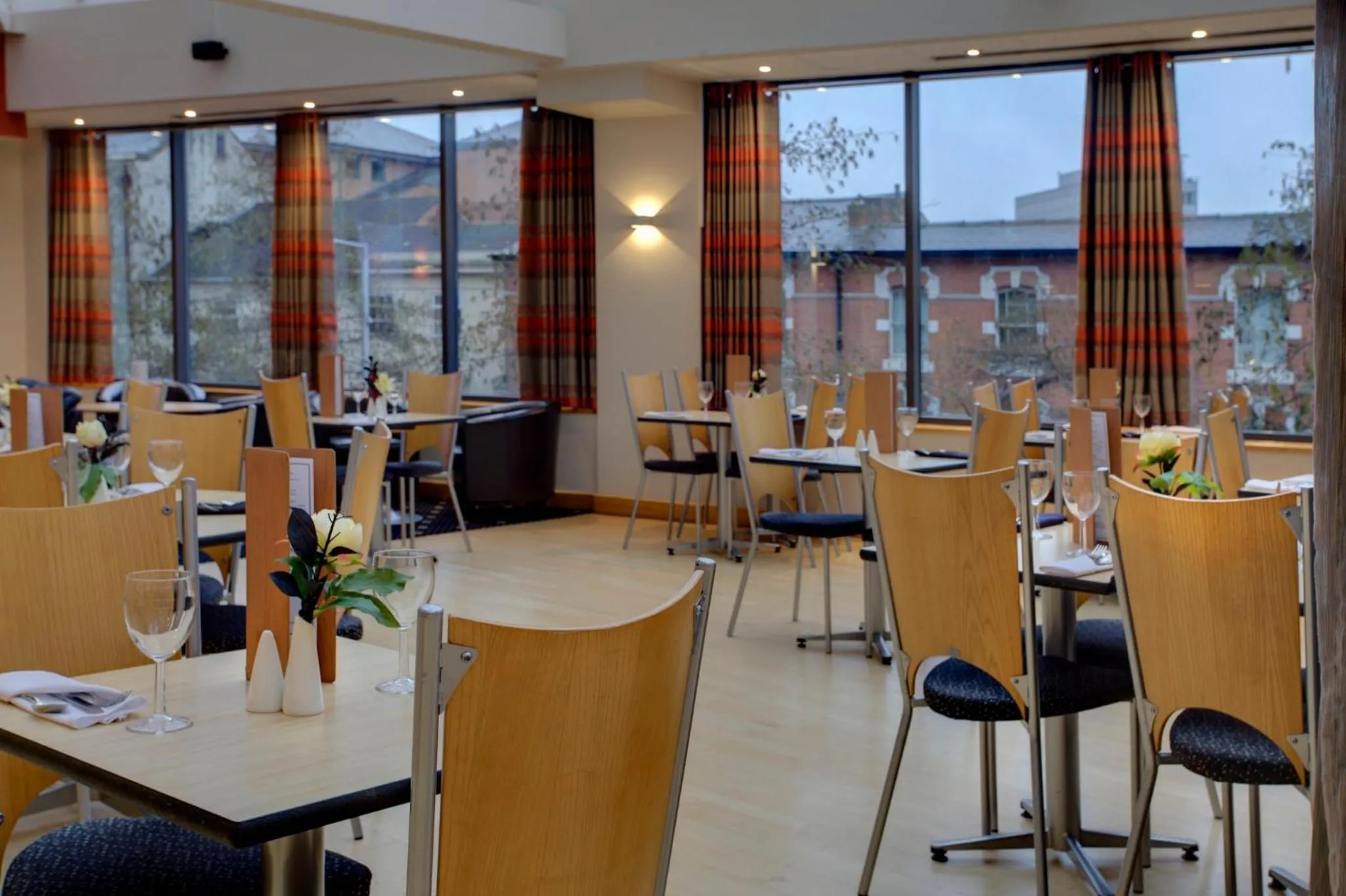 Lobby or reception in Garner Hotel Nottingham City Centre by IHG