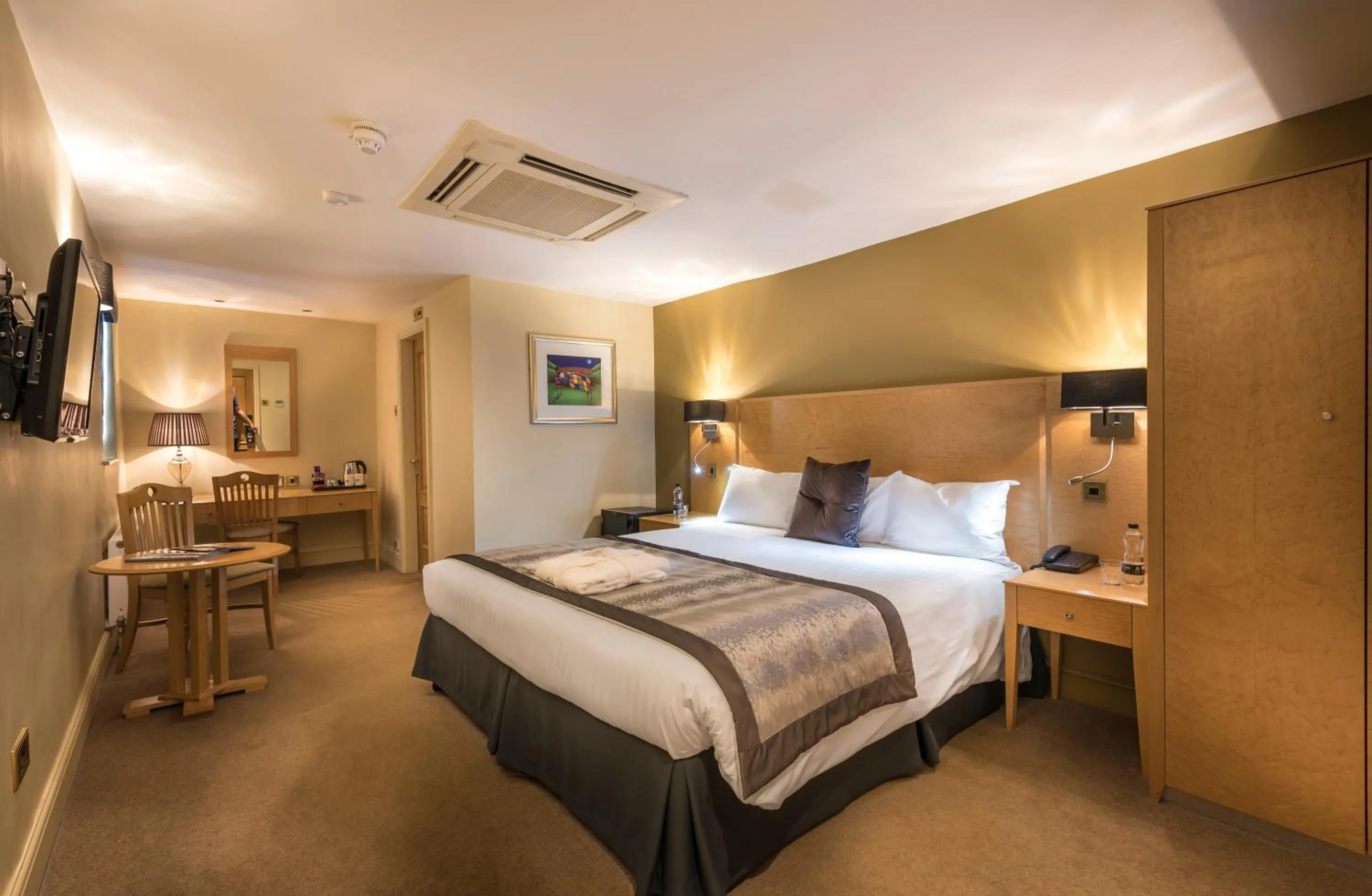 Bedroom, Bed in The Swan Hotel, Stafford, Staffordshire - The Coaching Inn Group