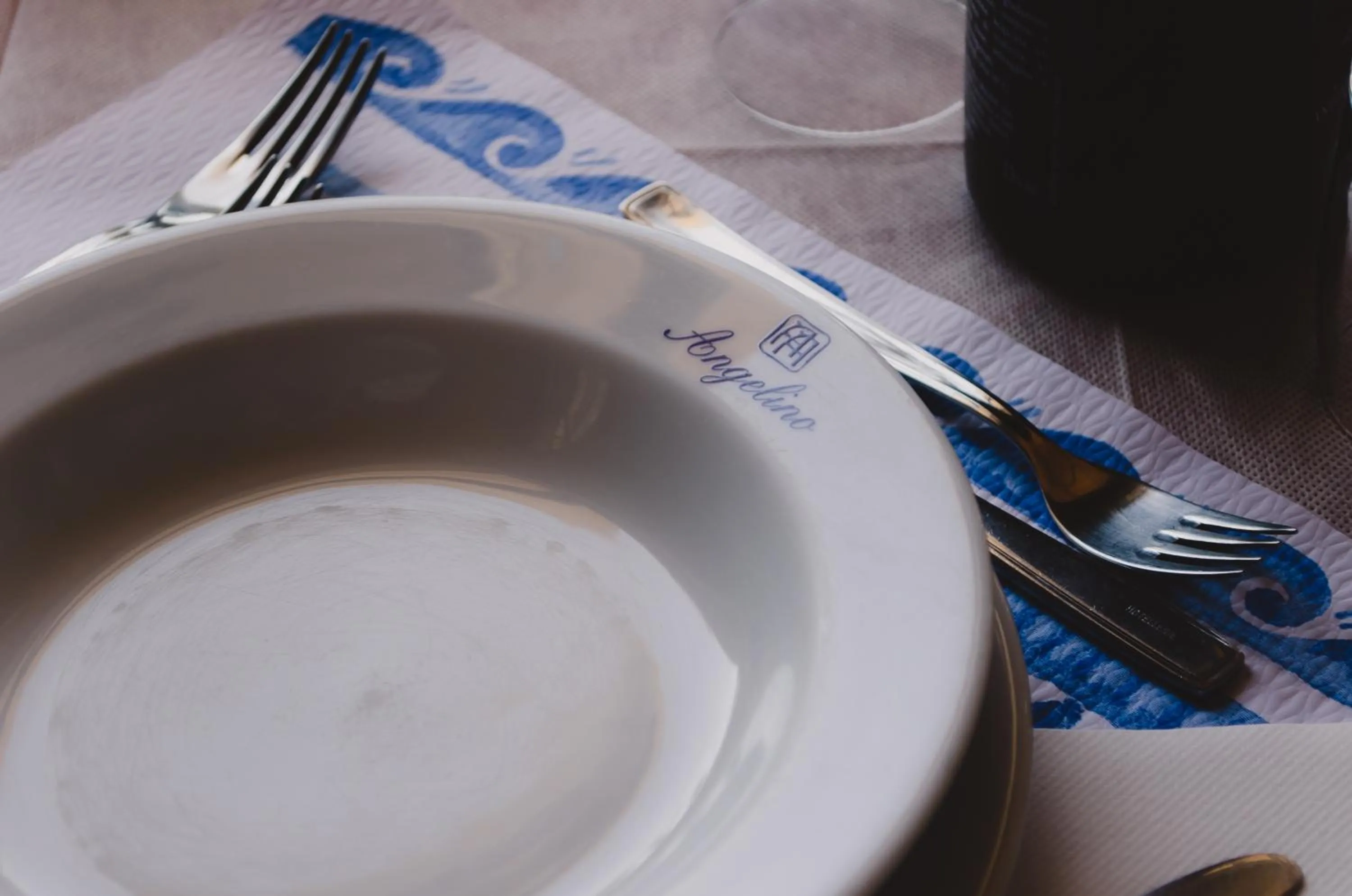 Food and drinks in Hotel Angelino