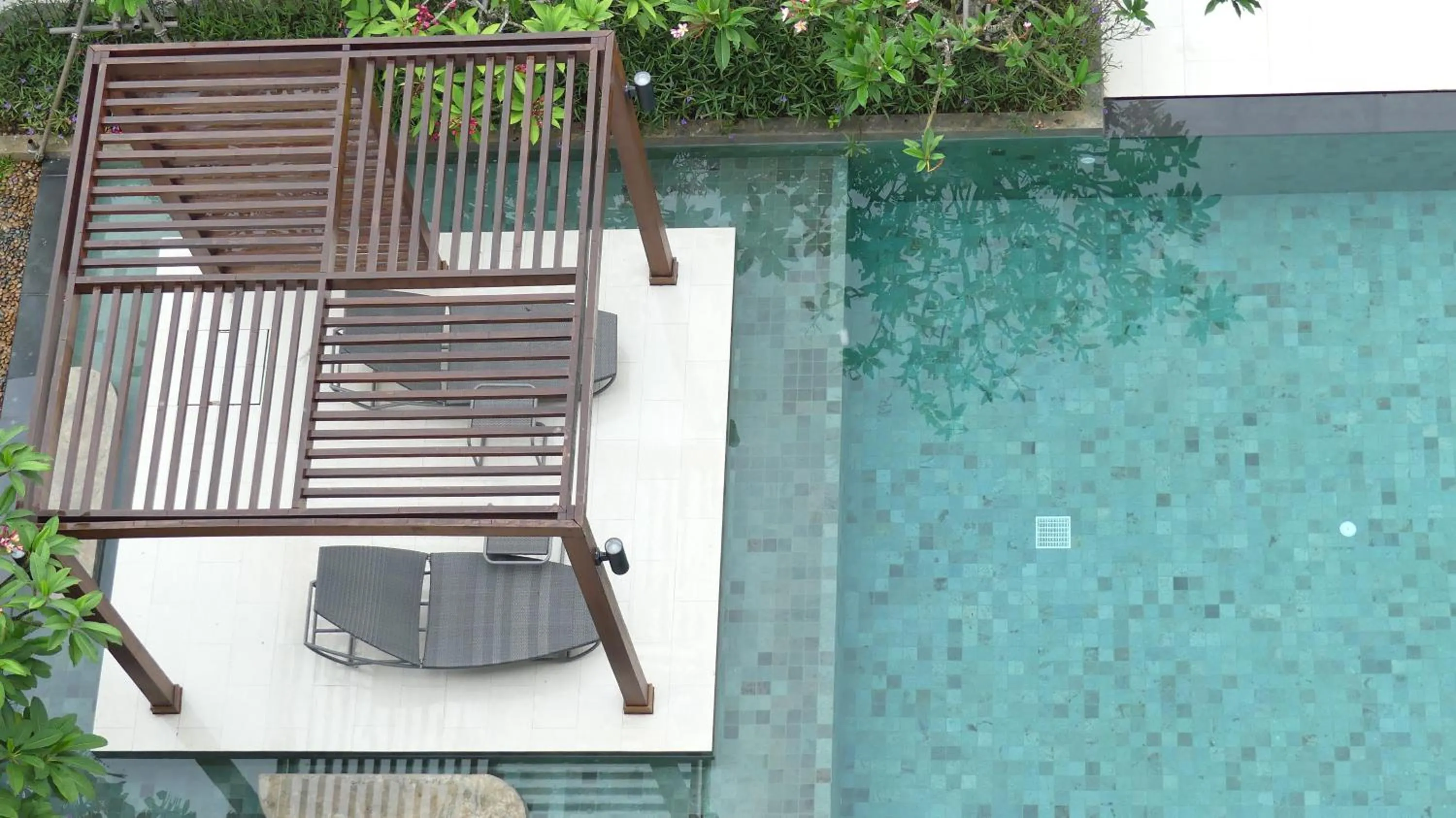 Staff in The Garden 304