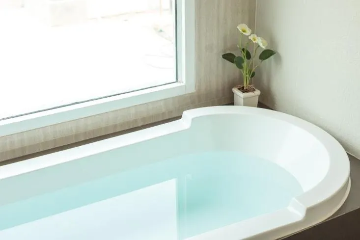 Bath in The Garden 304