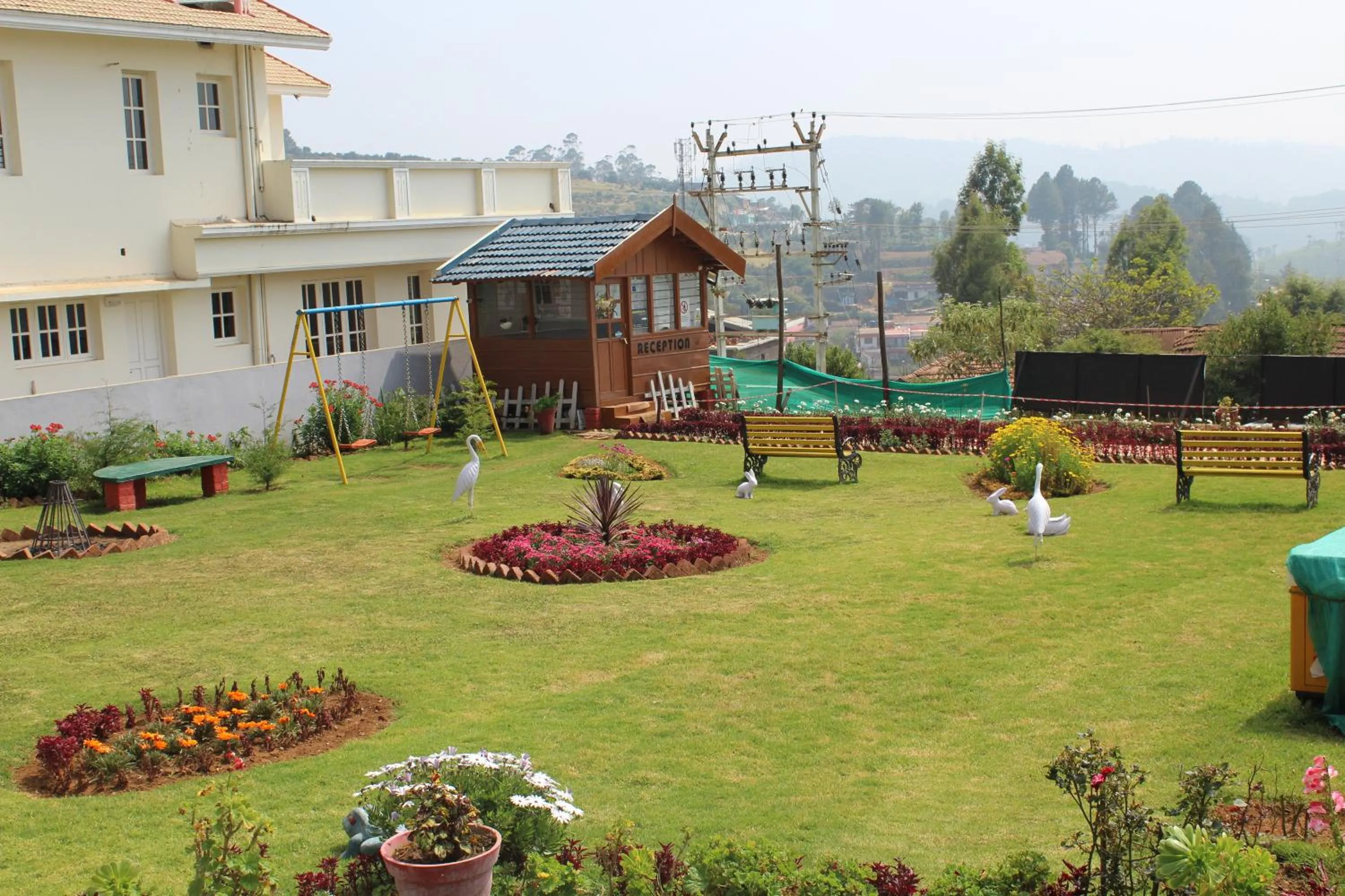 Garden in Drizzle Drop Inn