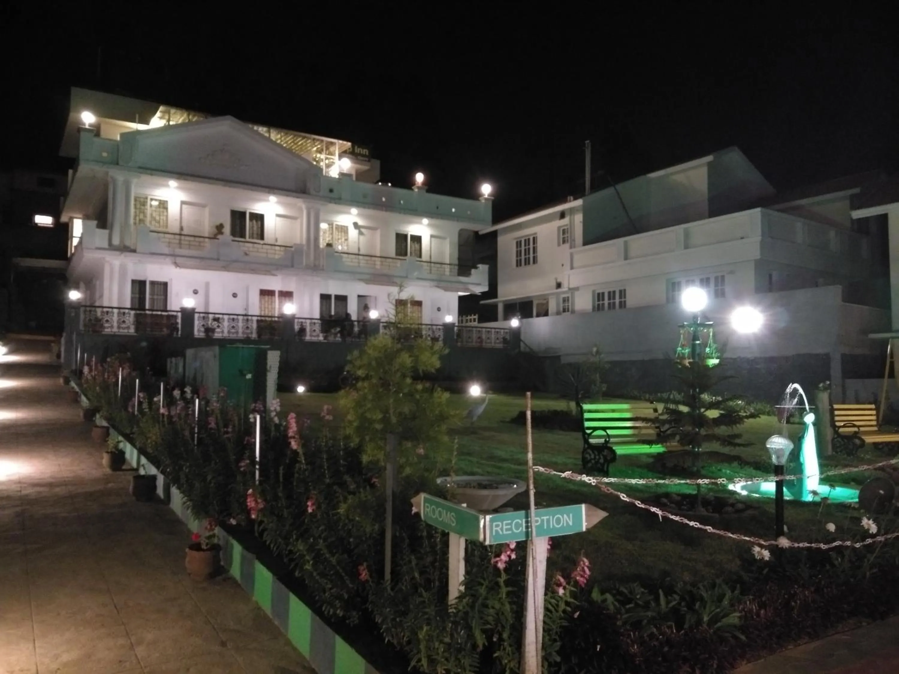 Breakfast in Drizzle Drop Inn