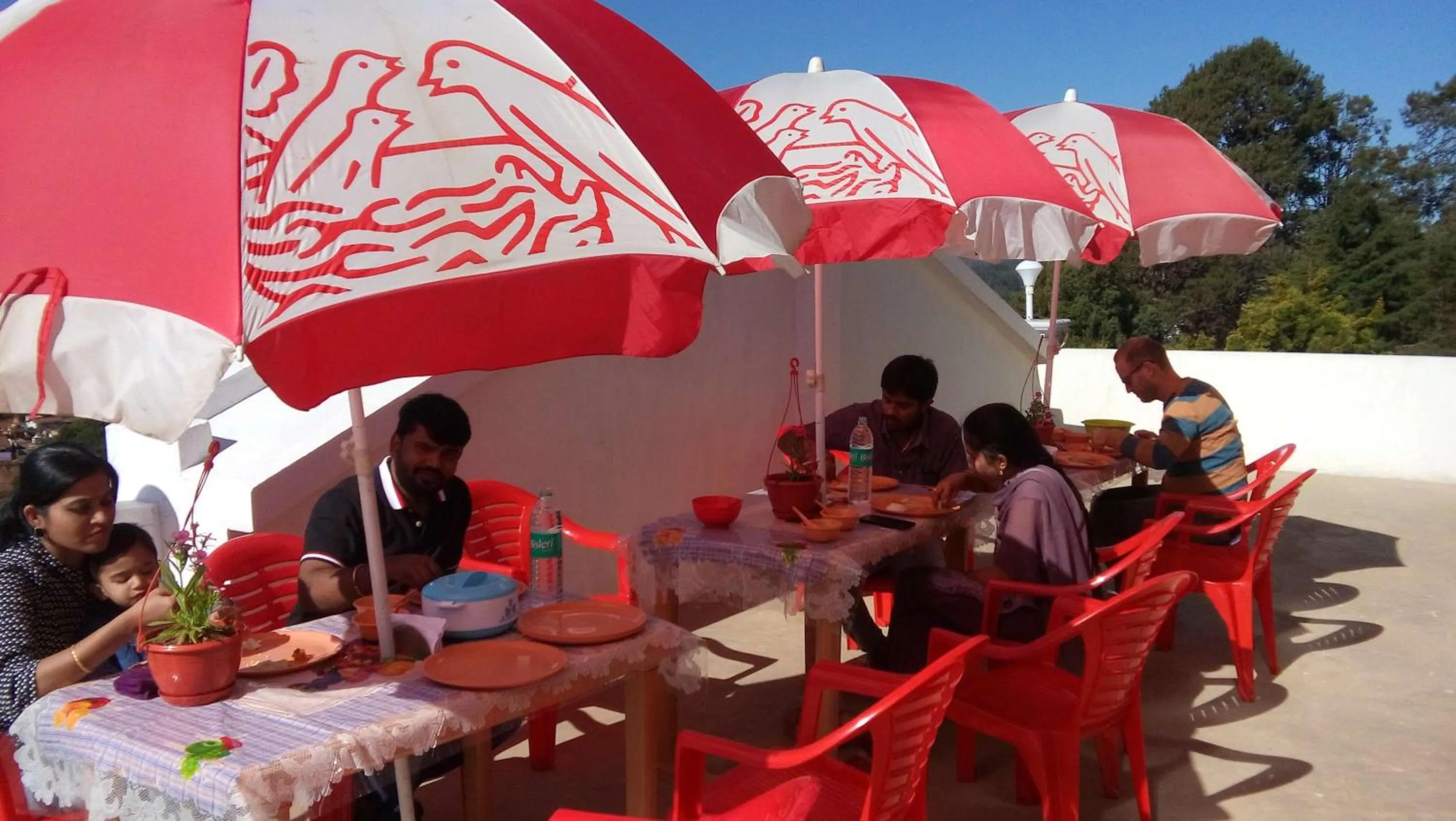 Restaurant/places to eat in Drizzle Drop Inn