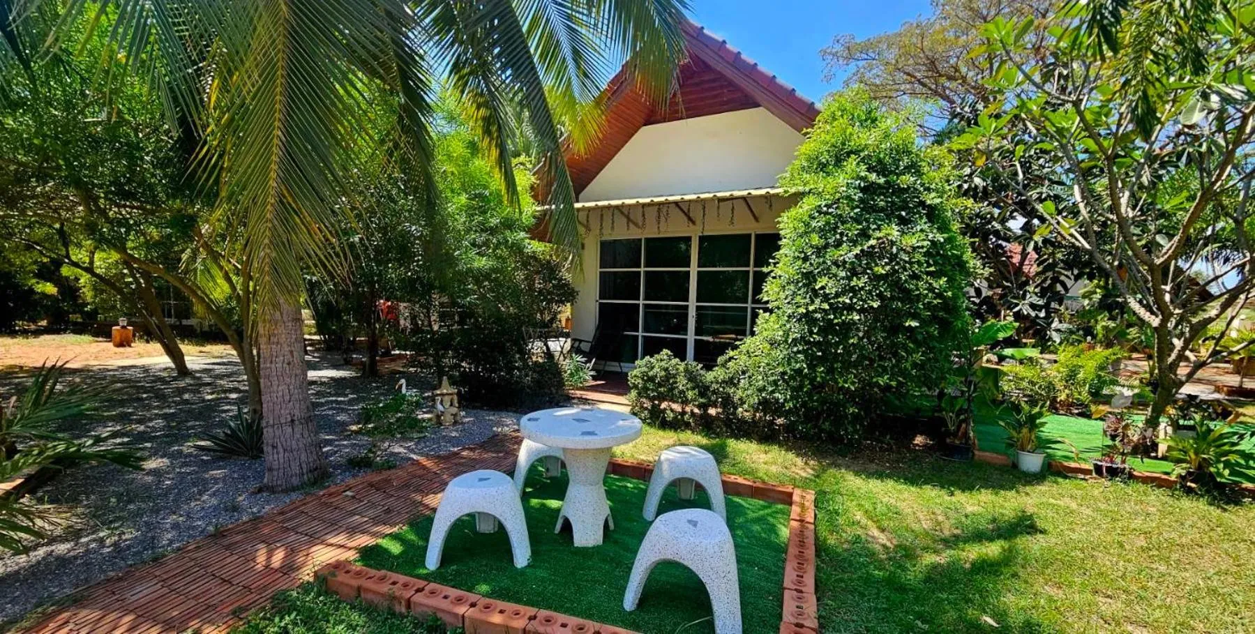 Garden in The Hillside Pranburi Resort