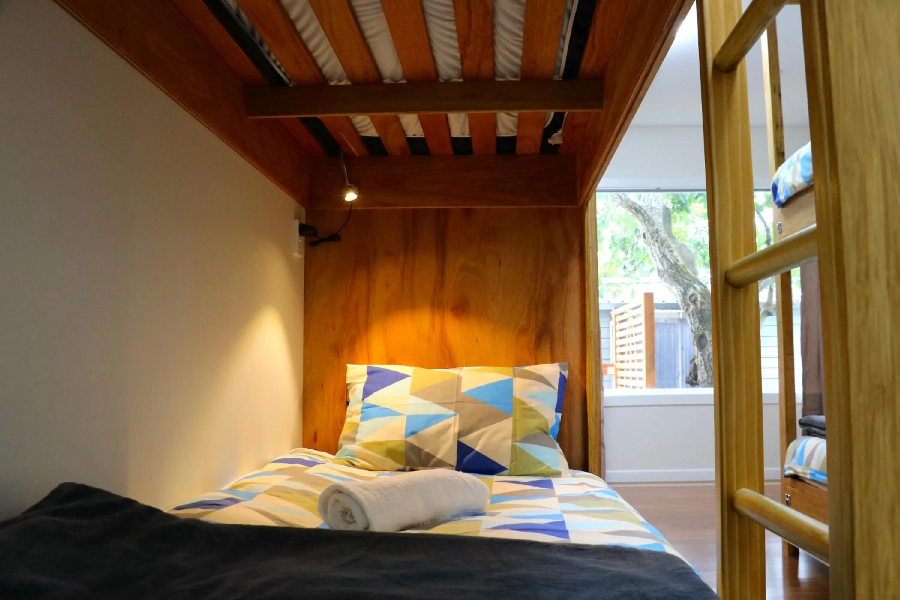 Bedroom, Bed in Oxford Queenette Backpackers