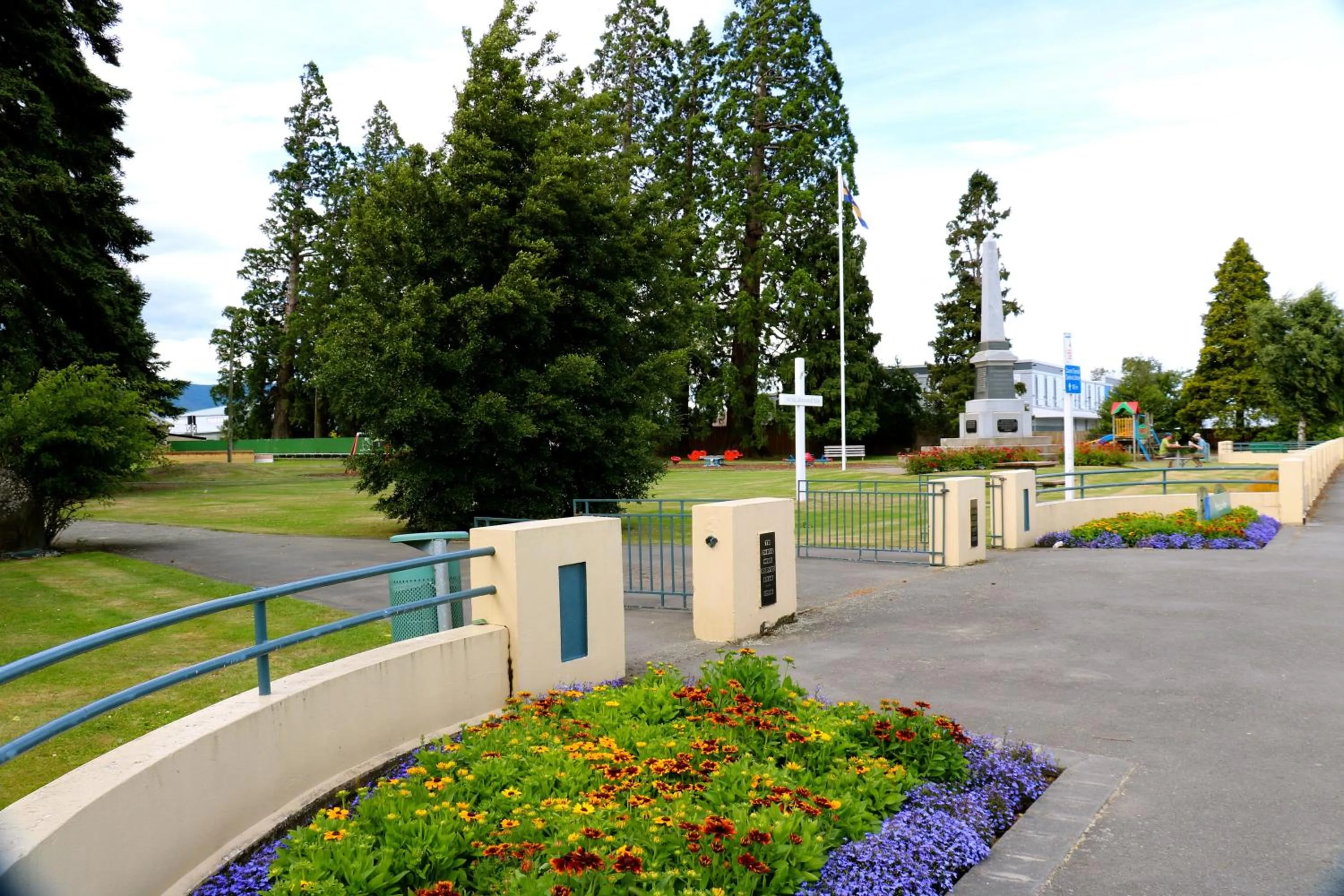 Children play ground in Oxford Queenette Backpackers