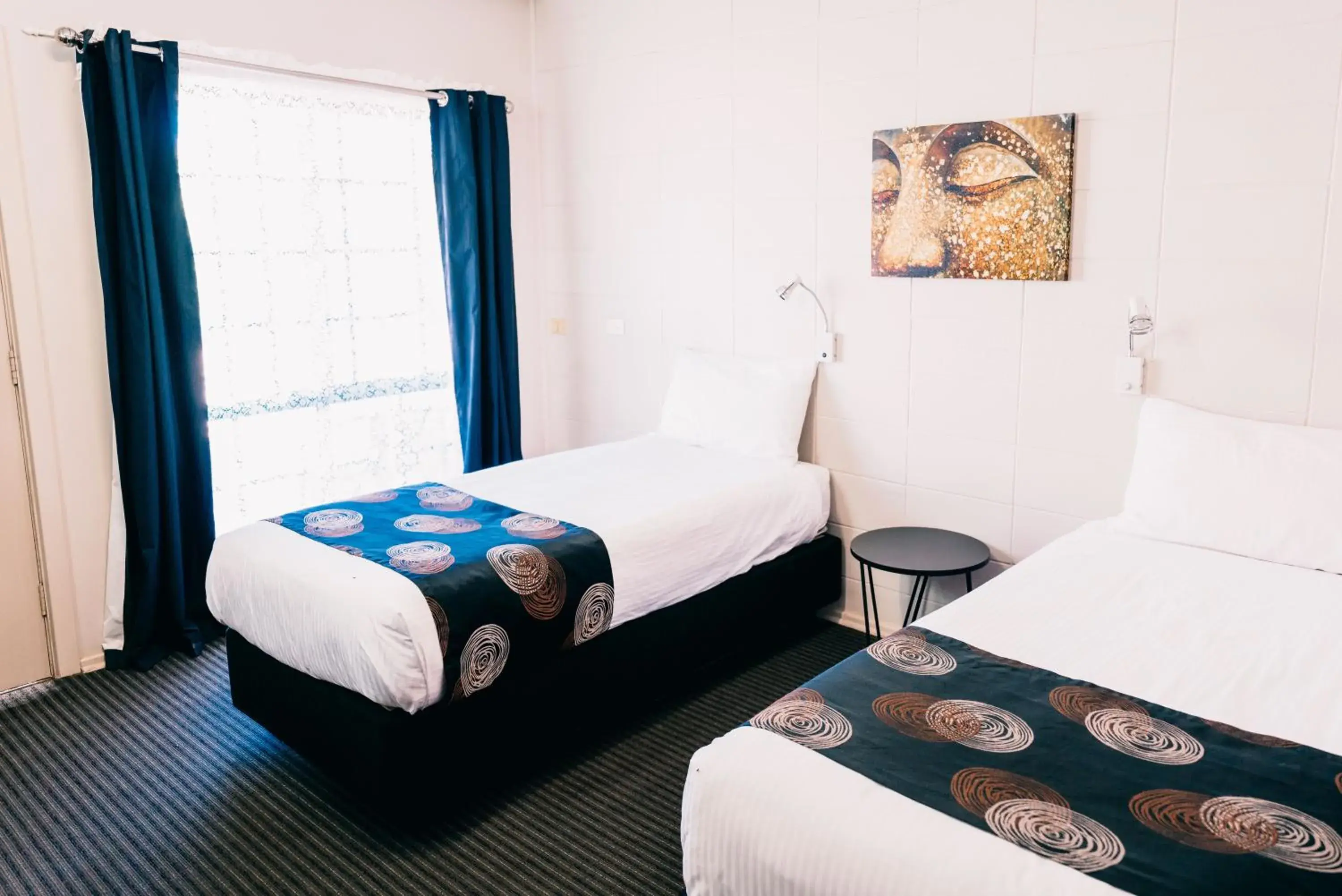Double Room with Extra Bed in Motel Poinsettia Double Room with Extra Bed in Motel Poinsettia