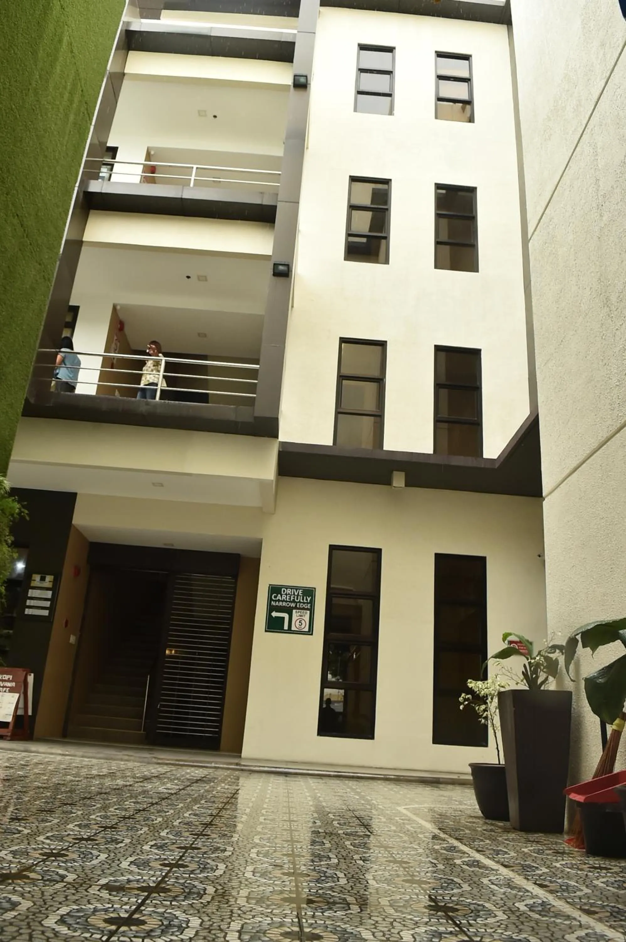 Property building in Columbus Plaza Hotel