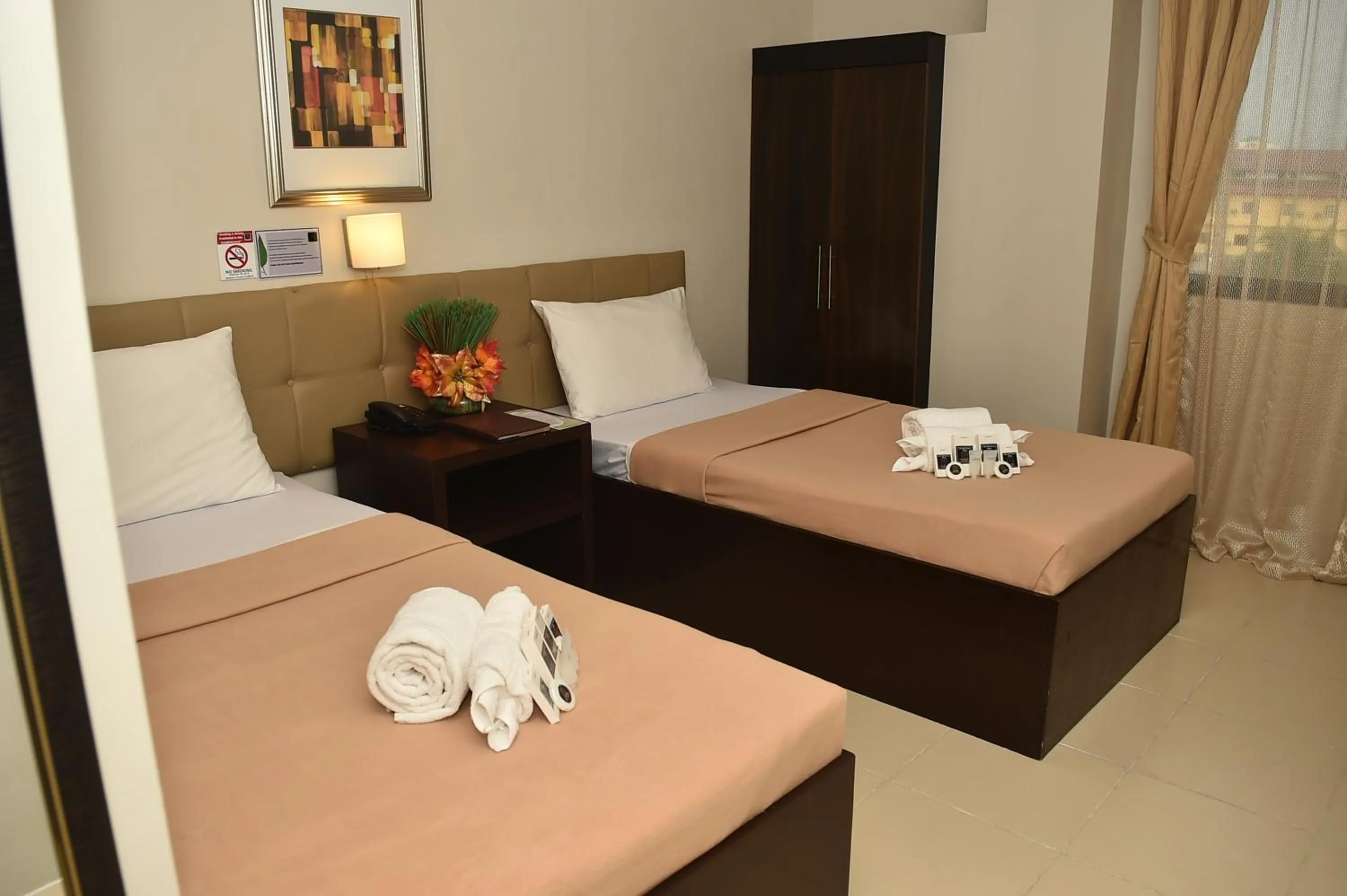 Other, Bed in Columbus Plaza Hotel