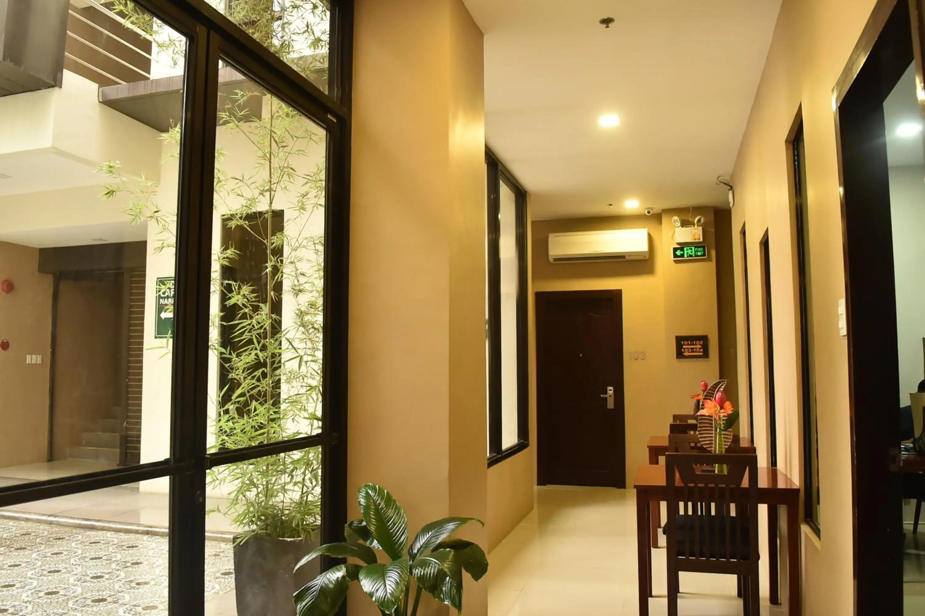 Property building in Columbus Plaza Hotel