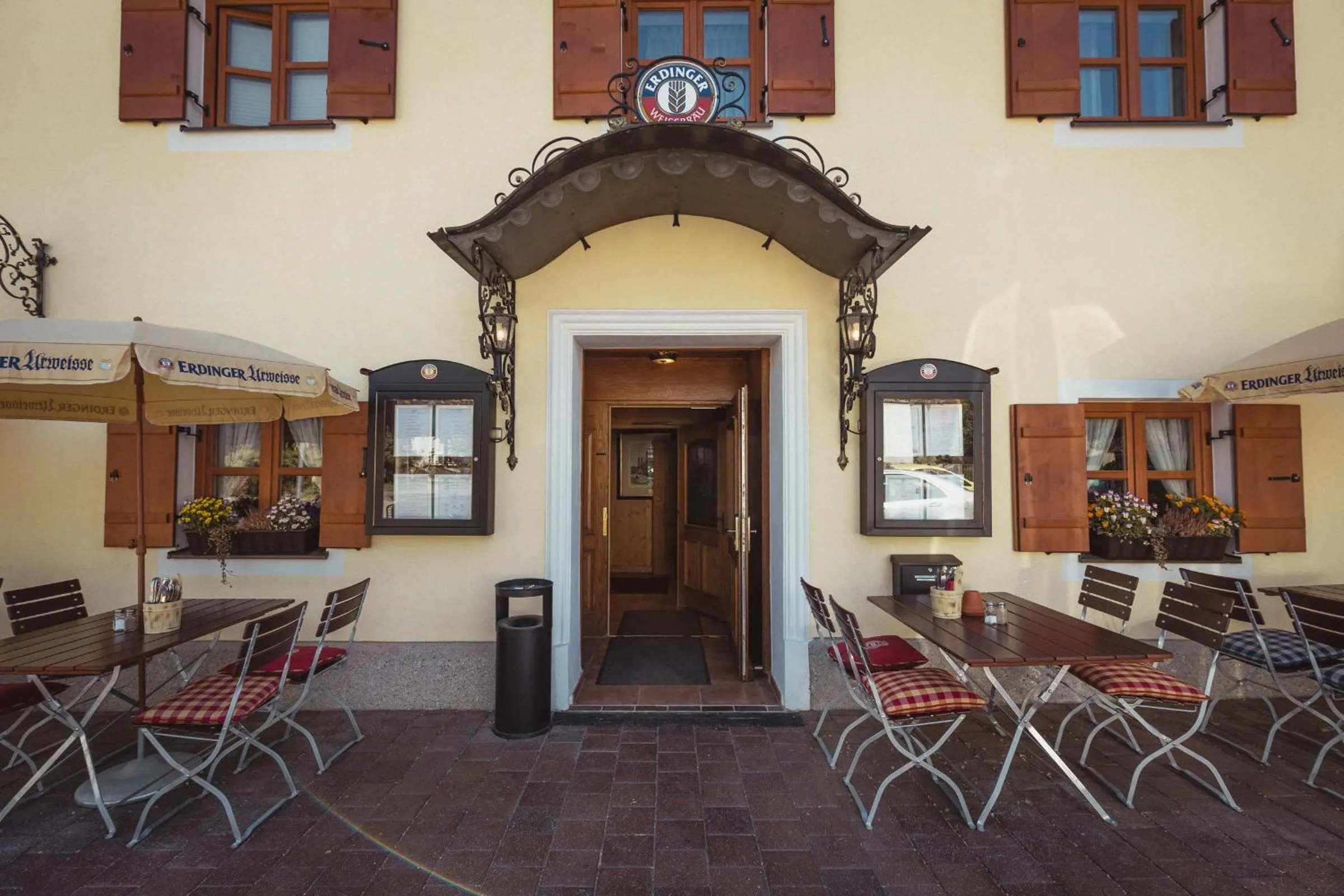 Restaurant/places to eat in Hotel & Gaststätte zum Erdinger Weißbräu