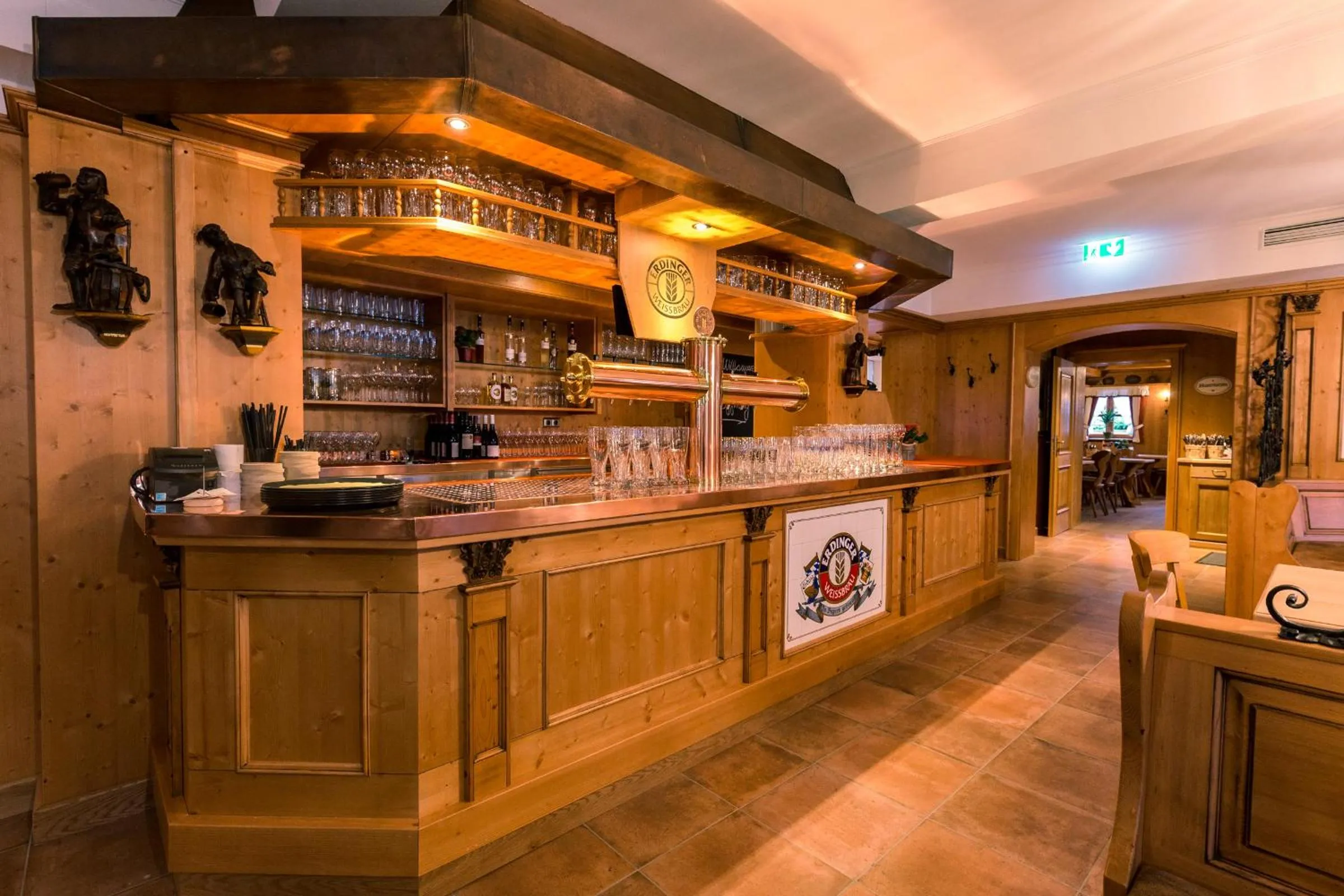 Restaurant/places to eat in Hotel & Gaststätte zum Erdinger Weißbräu