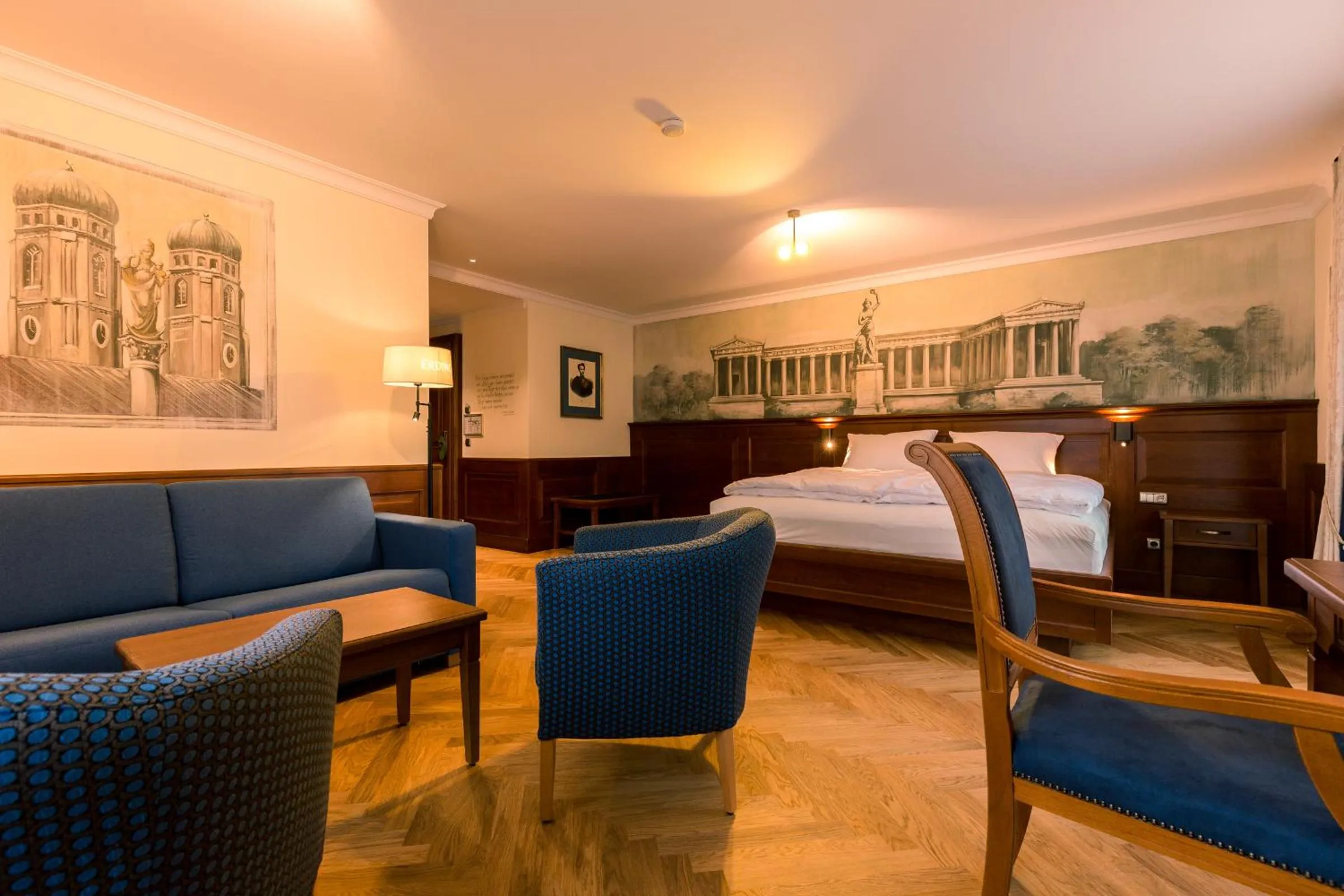 Bed in Hotel & Gaststätte zum Erdinger Weißbräu