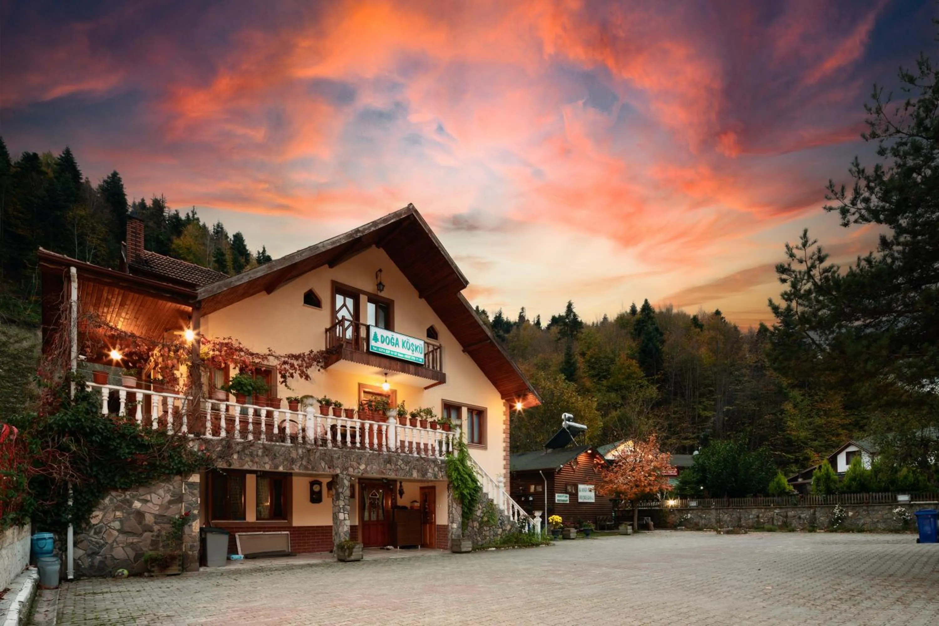 Sunset in Abant Doğa Köşkü