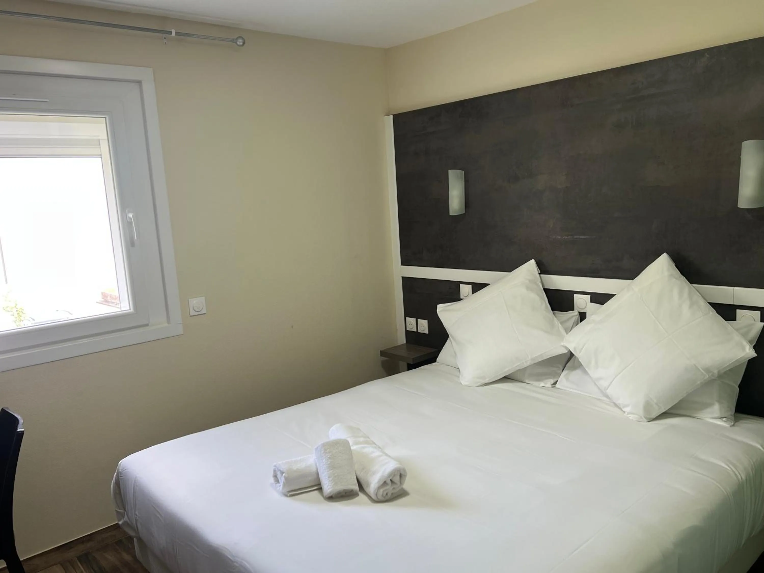 Bed in Contact Hôtel Arc-En-Ciel - Réouverture - Rénové