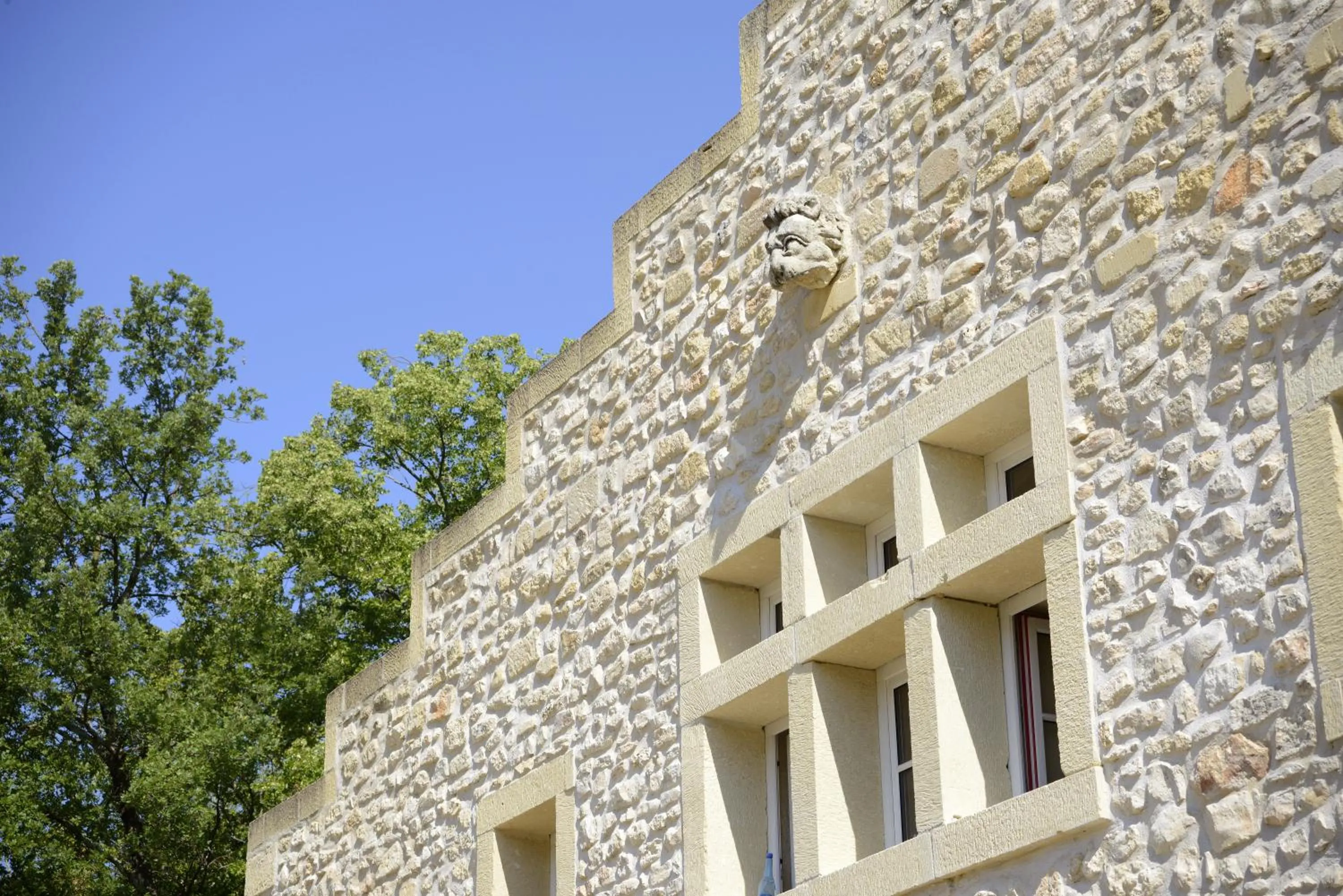 Decorative detail in Château de Pondres