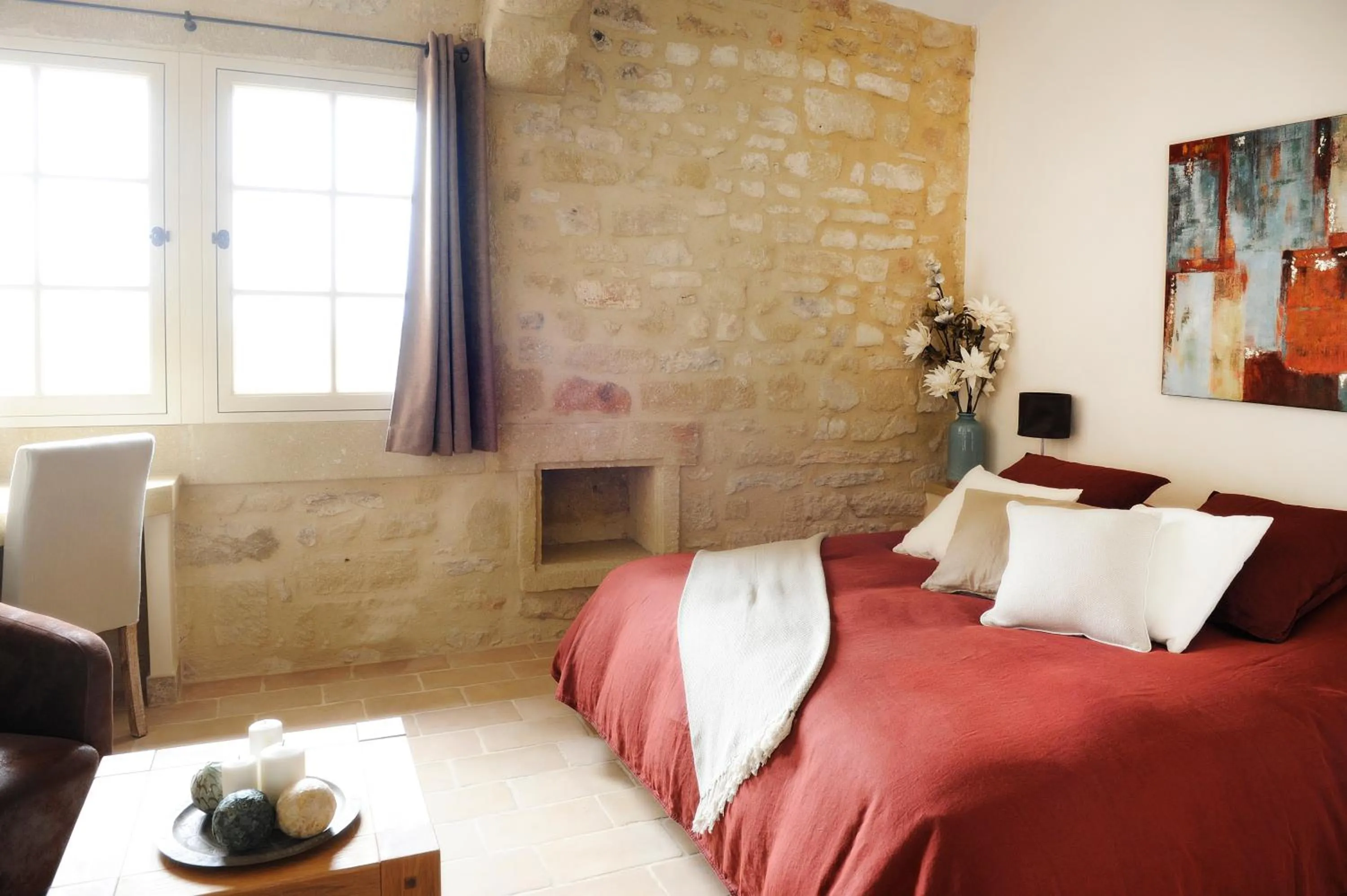 Bedroom, Bed in Château de Pondres