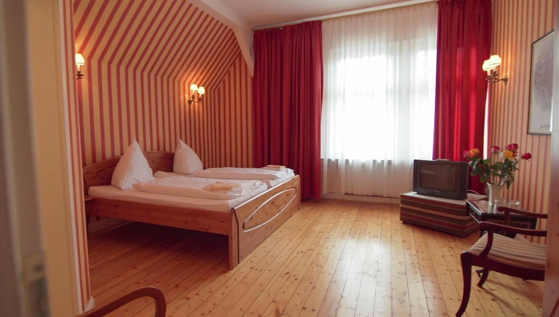 Photo of the whole room in Gästehaus Musmann