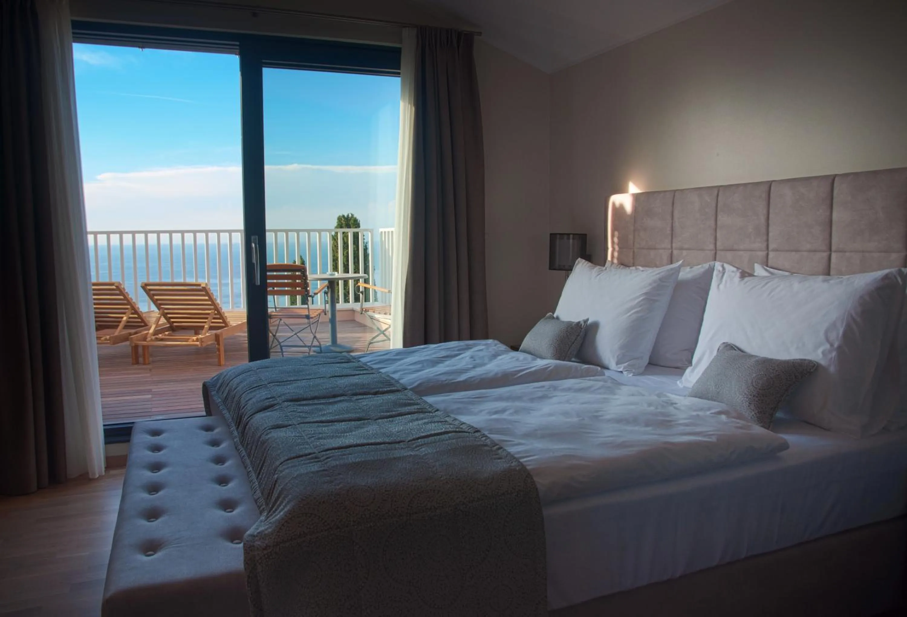 Bedroom, Bed in Hotel Cliff Belvedere