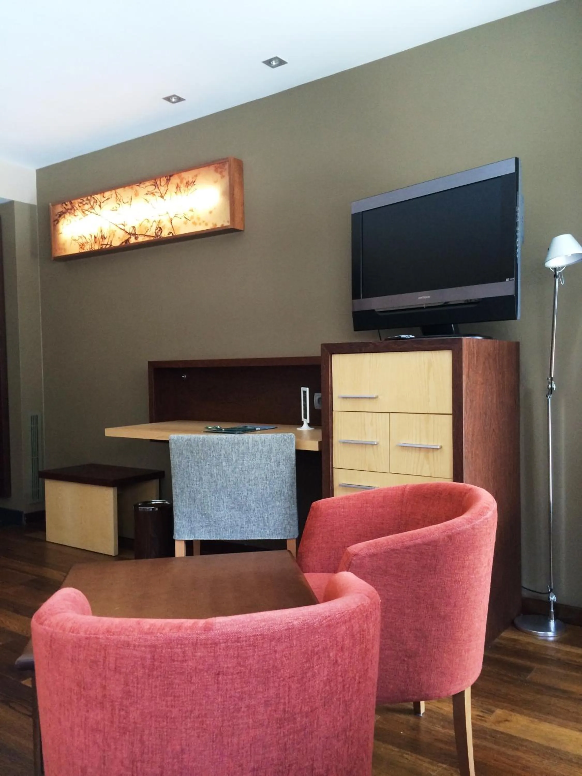 Seating area in SOMMOS Hotel Aneto