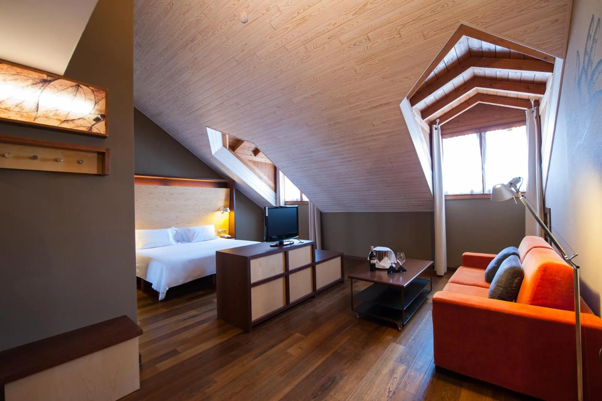 Bed in SOMMOS Hotel Aneto