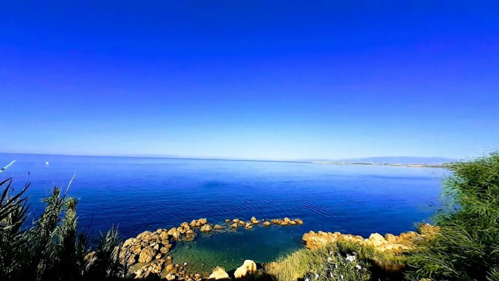 Sea view in Residence "Il Faro"