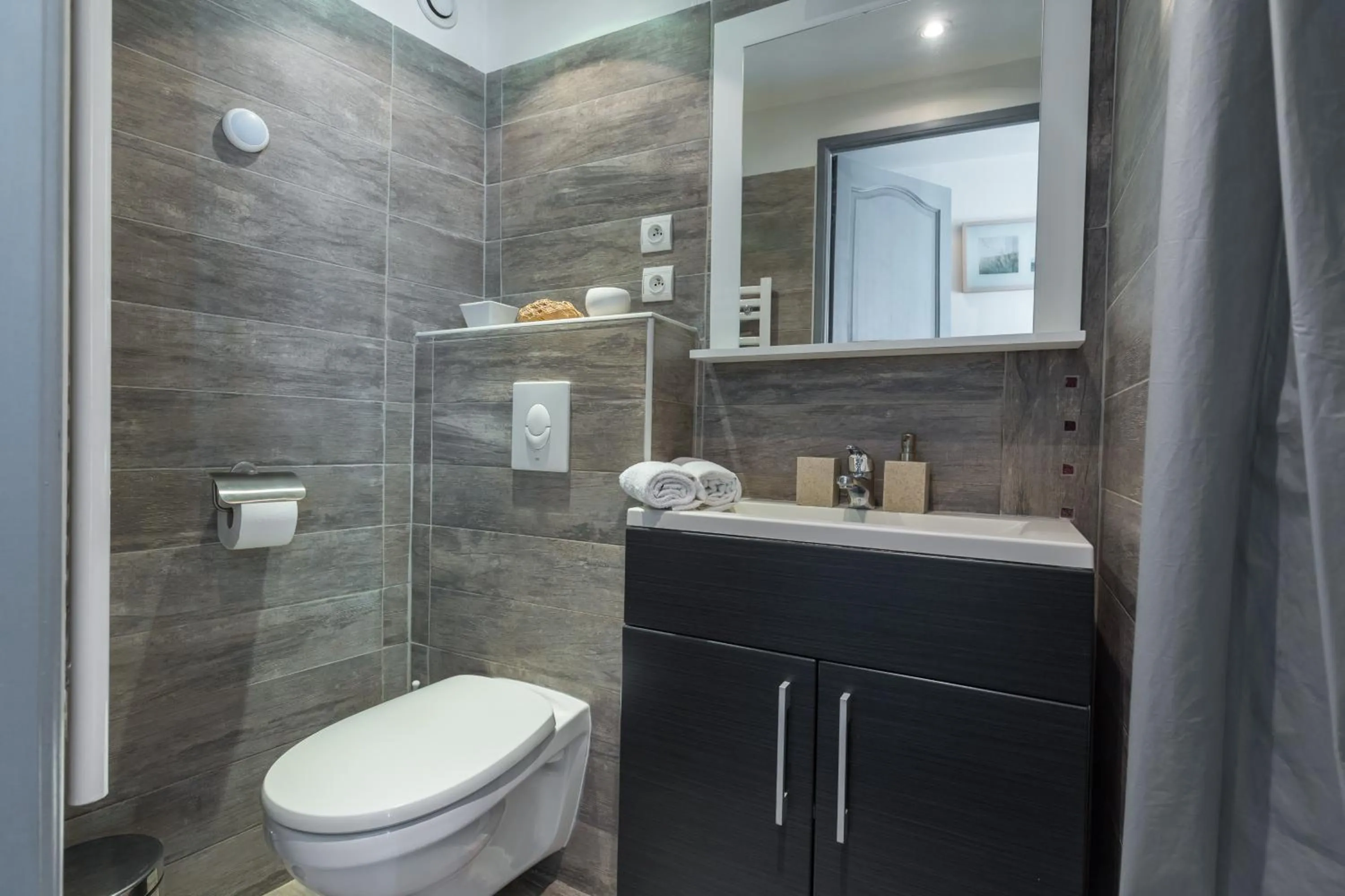 Bathroom in Florella Maréchal Joffre