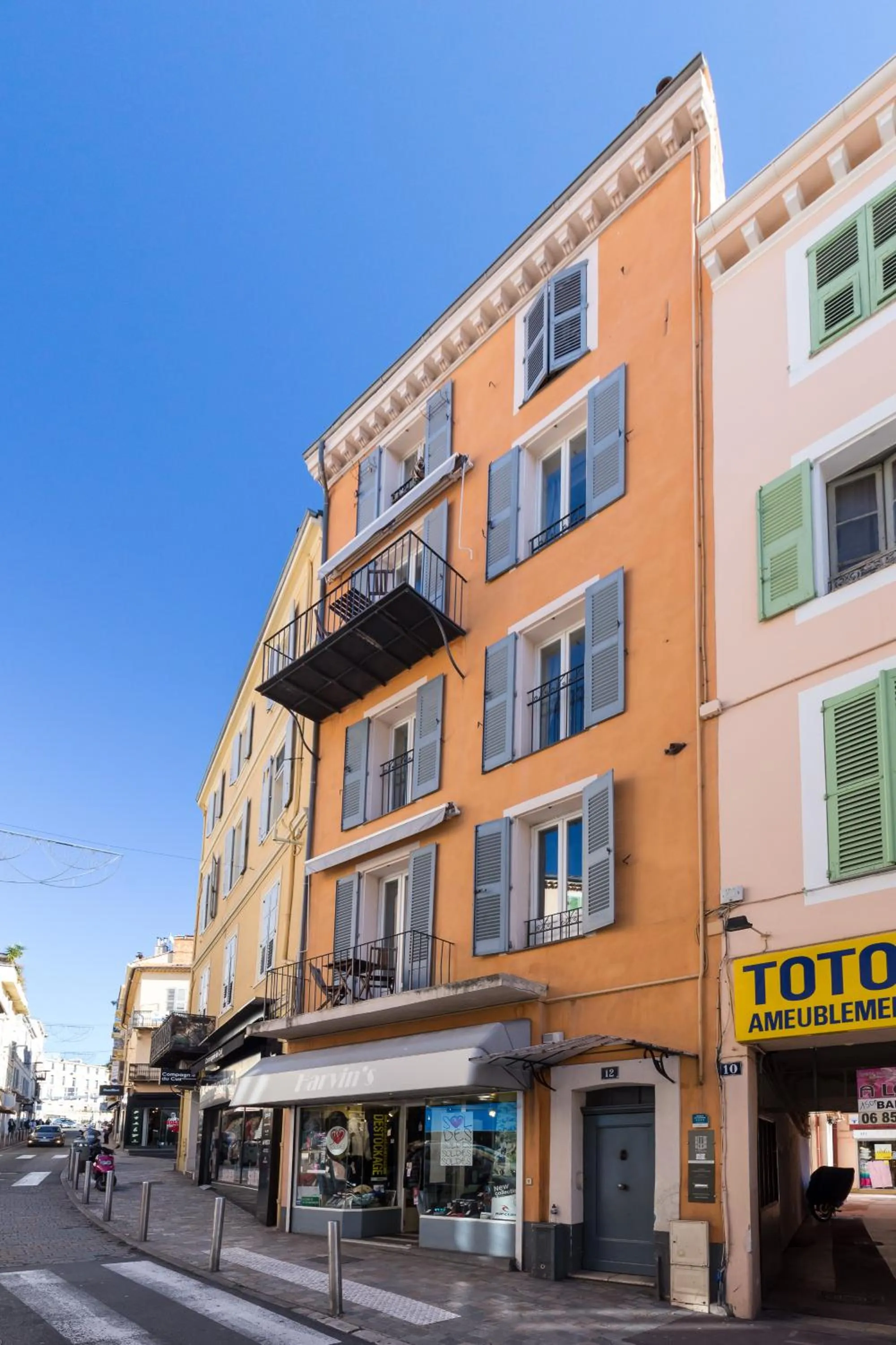 Property building in Florella Maréchal Joffre