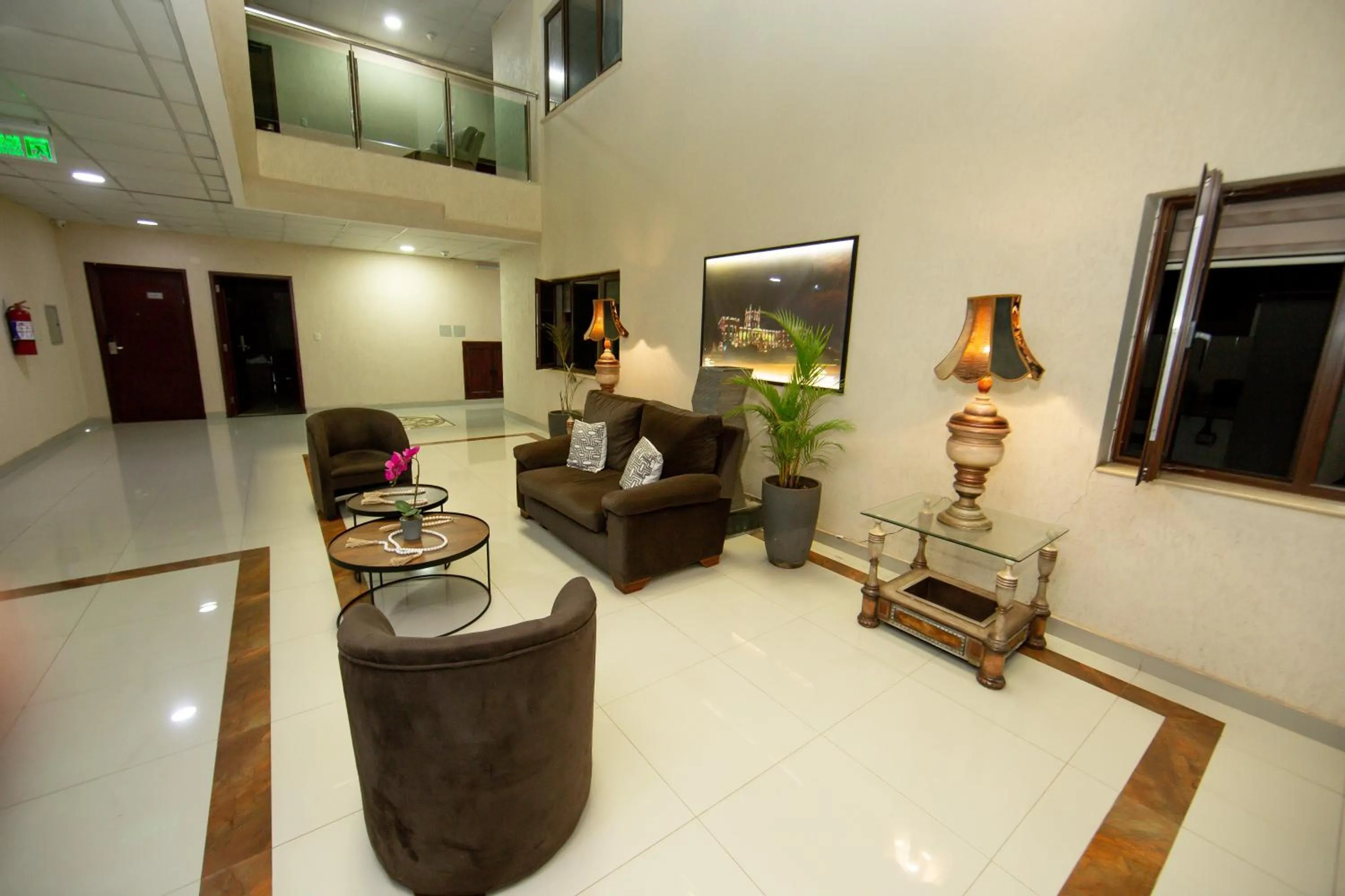 Property building in Howard Johnson Ciudad del Este