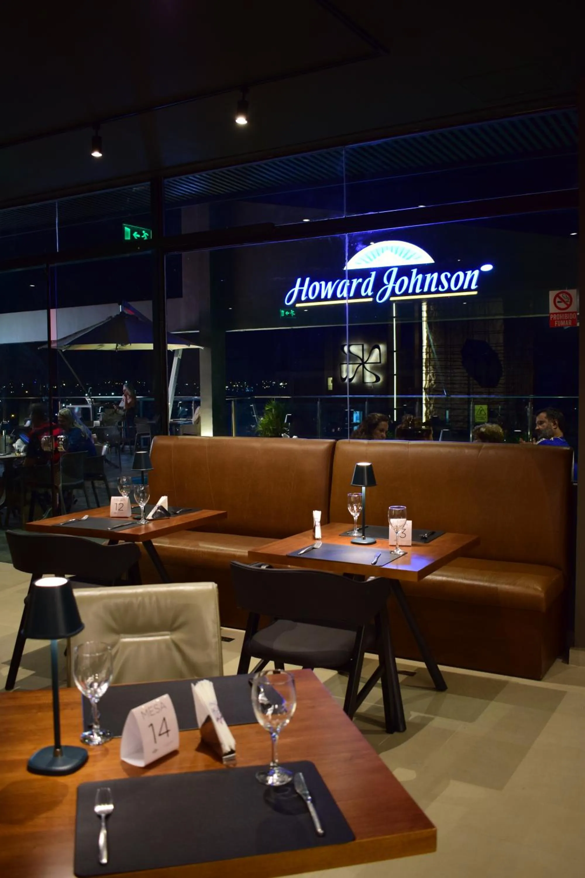 Restaurant/places to eat in Howard Johnson Ciudad del Este