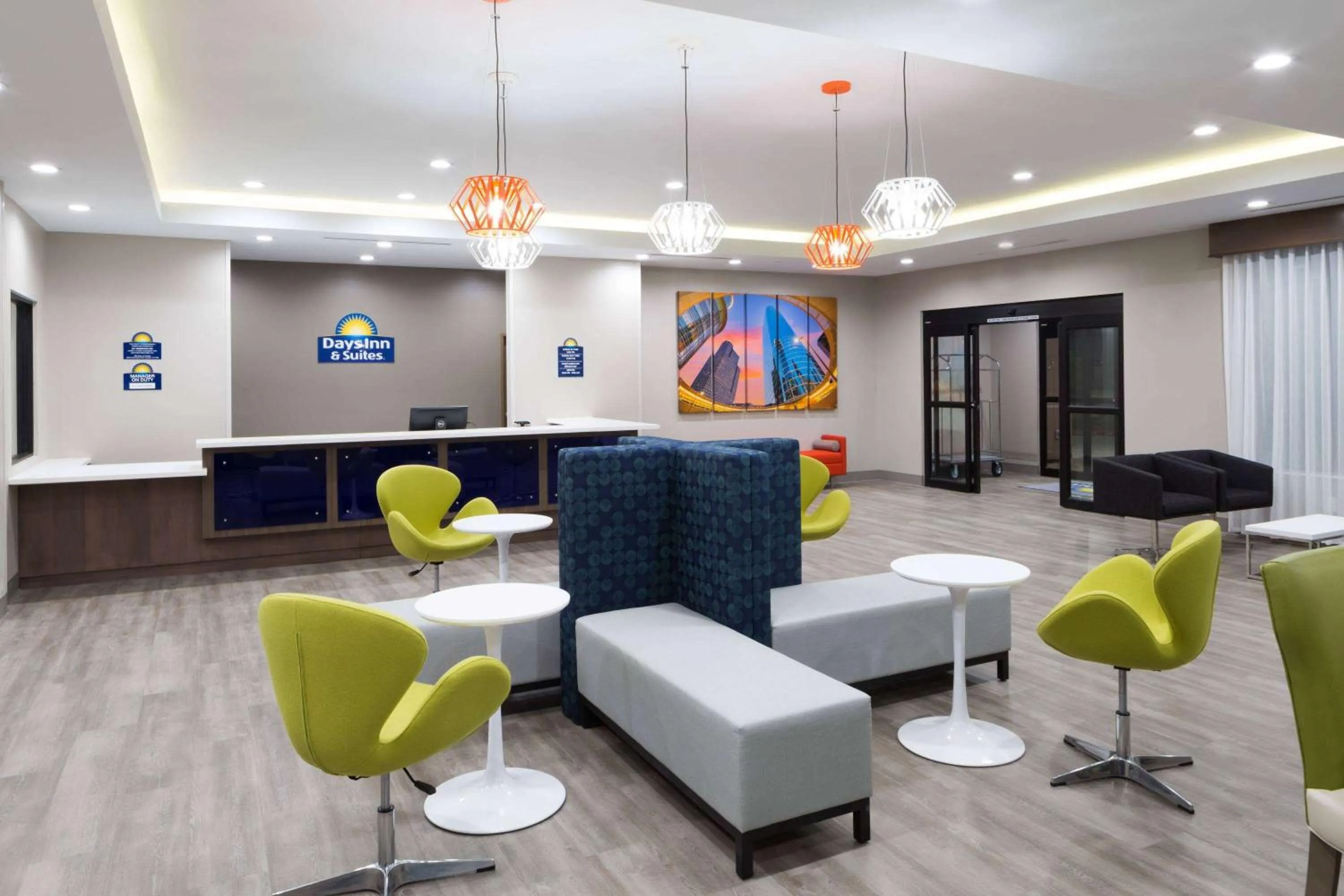 Lobby or reception in Days Inn & Suites by Wyndham Houston NW Cypress