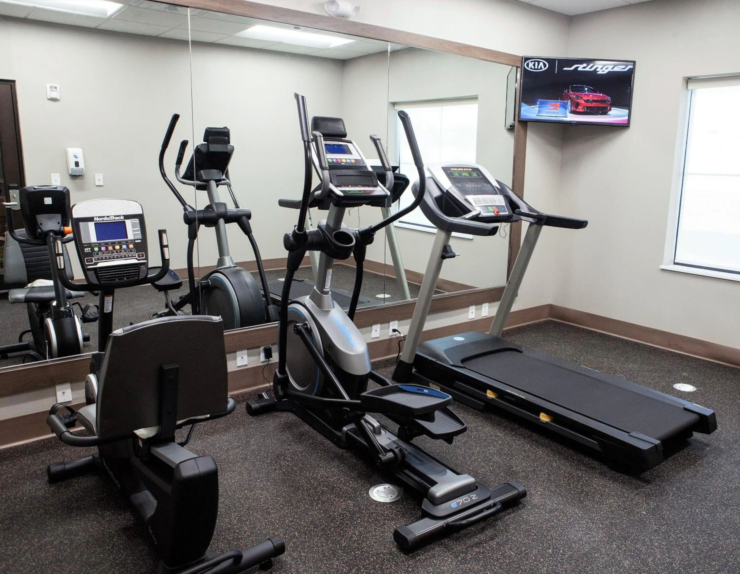 Fitness centre/facilities in Days Inn & Suites by Wyndham Houston NW Cypress