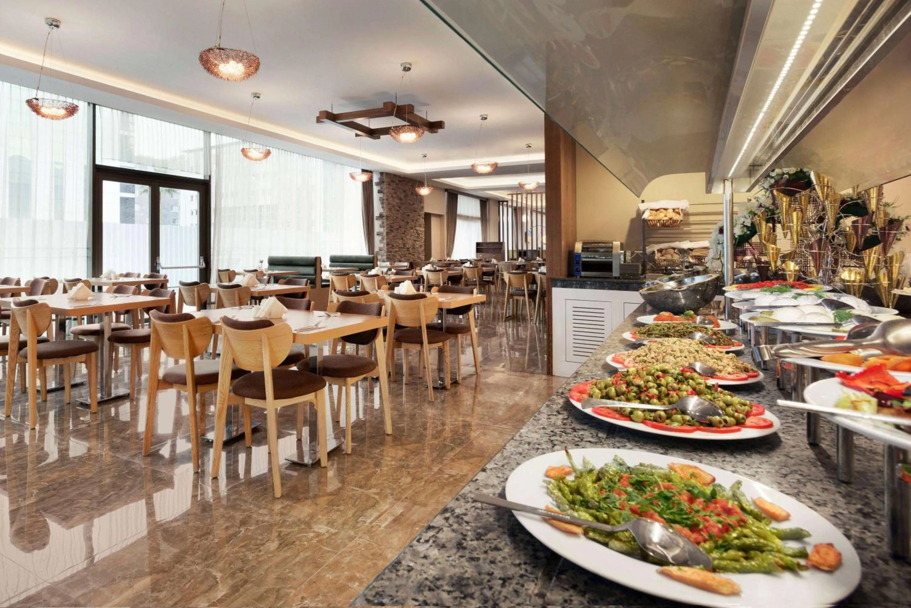 Restaurant/places to eat in Ramada By Wyndham Iskenderun