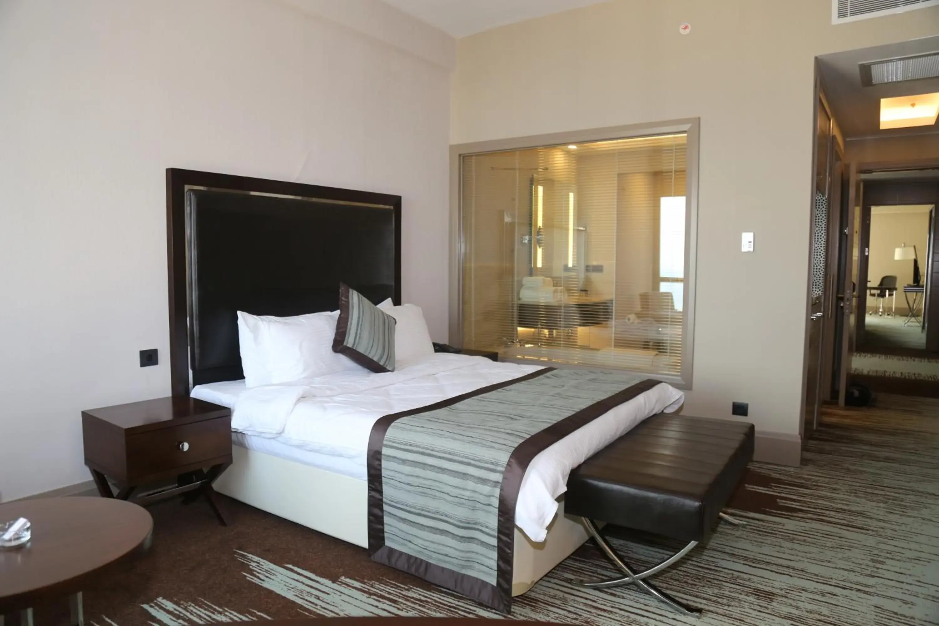 Accessible King Room - single occupancy in Ramada By Wyndham Iskenderun Accessible King Room - single occupancy in Ramada By Wyndham Iskenderun