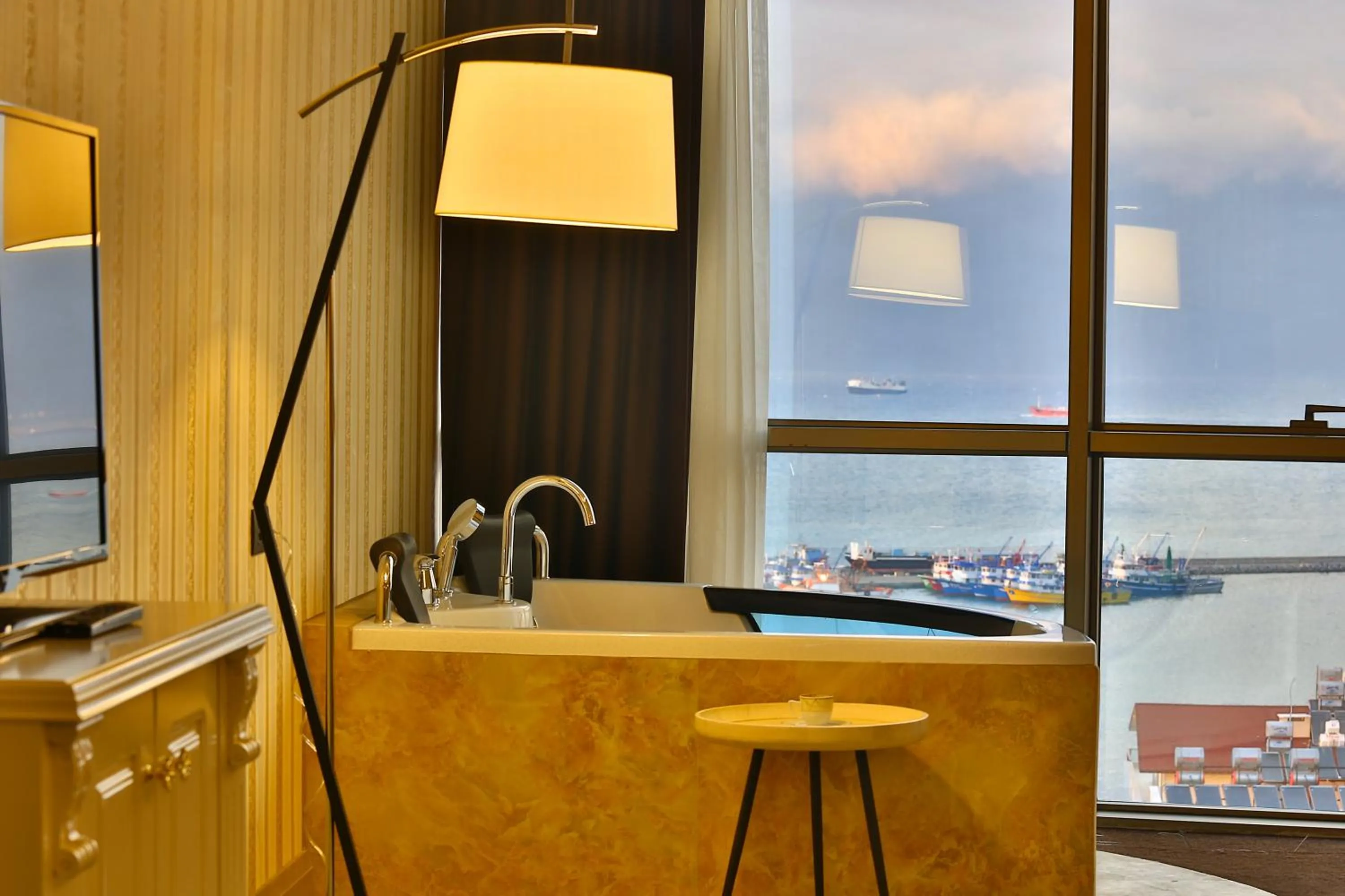 Hot Tub in Ramada By Wyndham Iskenderun