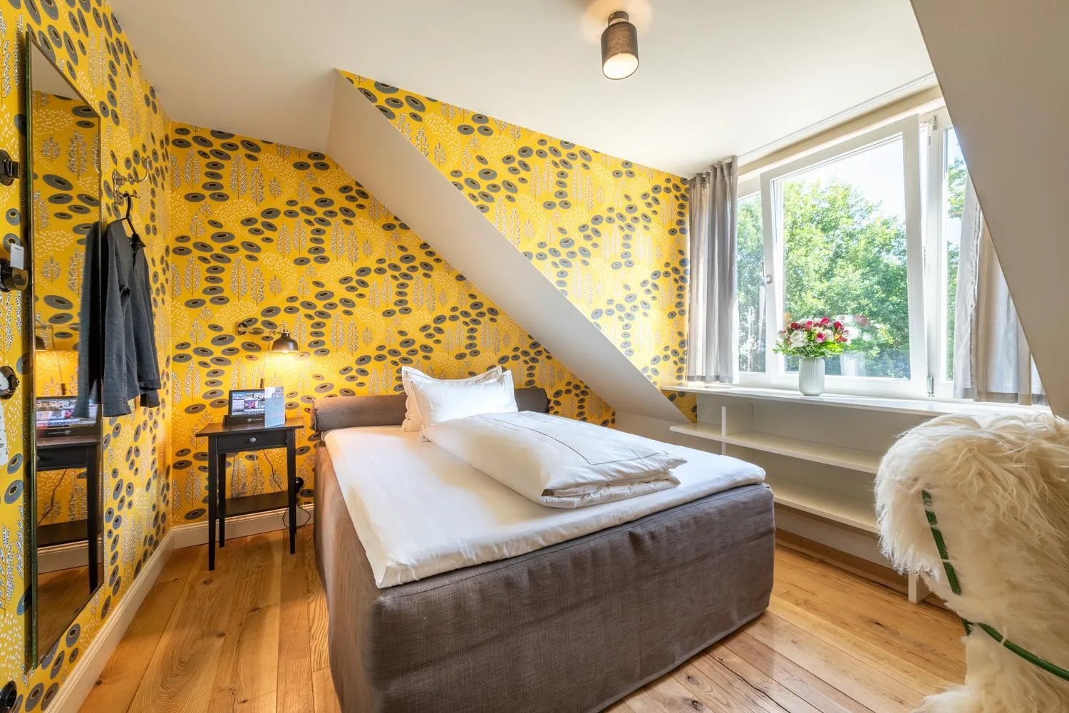 Photo of the whole room in Renthof Kassel